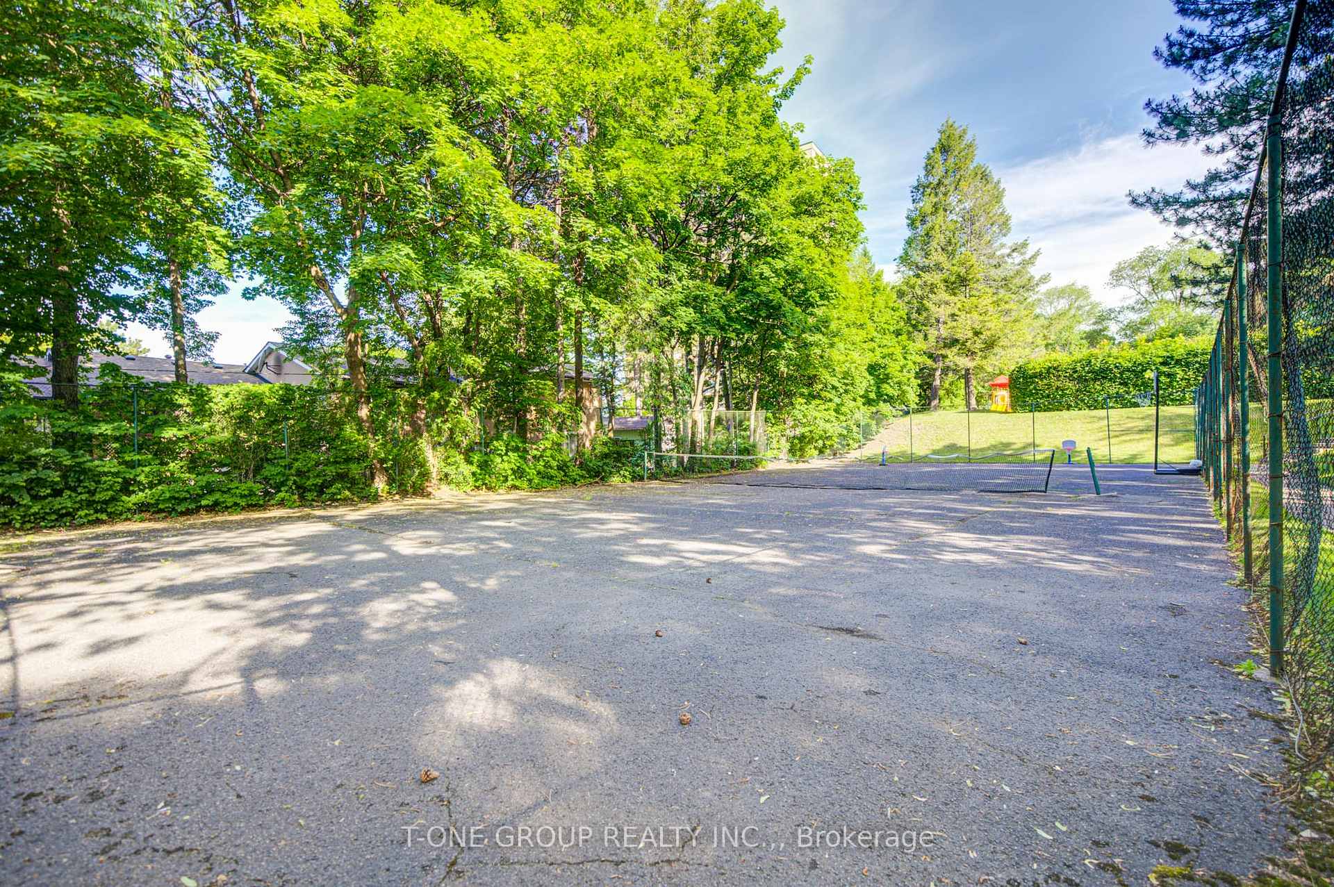 Photo 46 of Unit 94, 6 Esterbrooke Avenue, North York, Don Valley Village — HOMEH