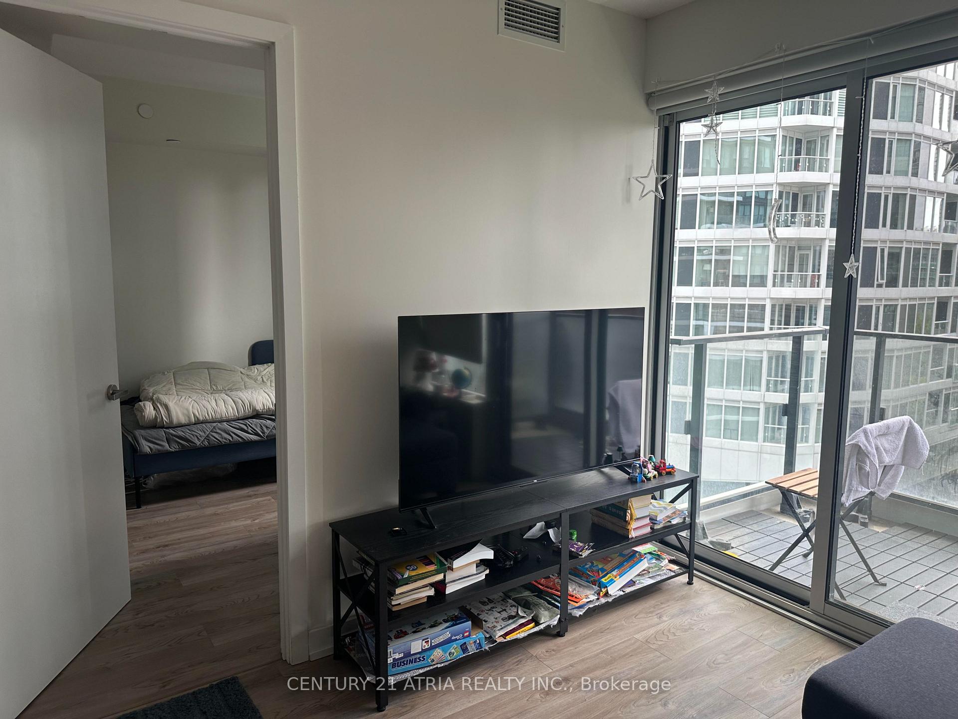Photo 12 of Unit 1012, 77 Shuter Street, Toronto, Church-Yonge Corridor — HOMEH