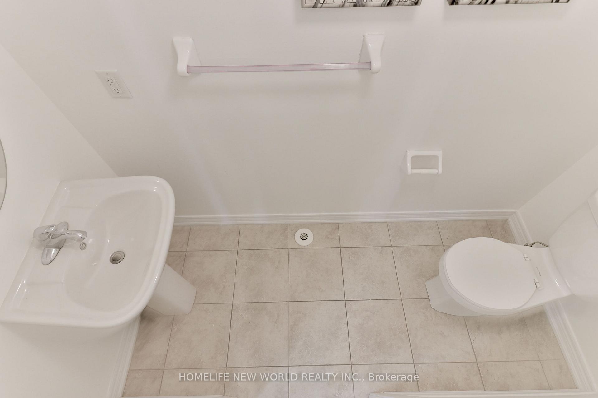 Photo 4 of 10004 McCowan Road, Markham, Berczy — HOMEH