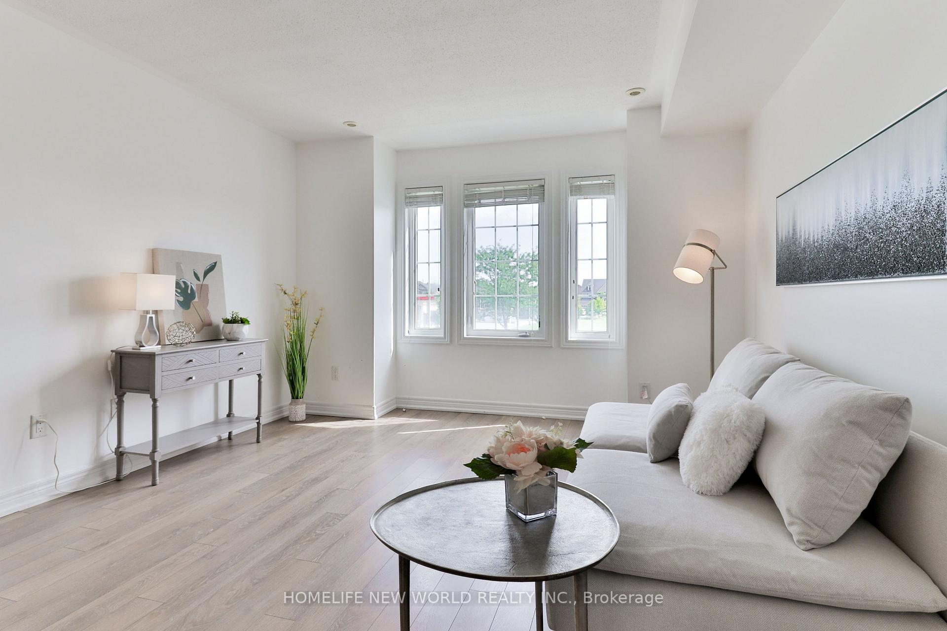 Photo 7 of 10004 McCowan Road, Markham, Berczy — HOMEH
