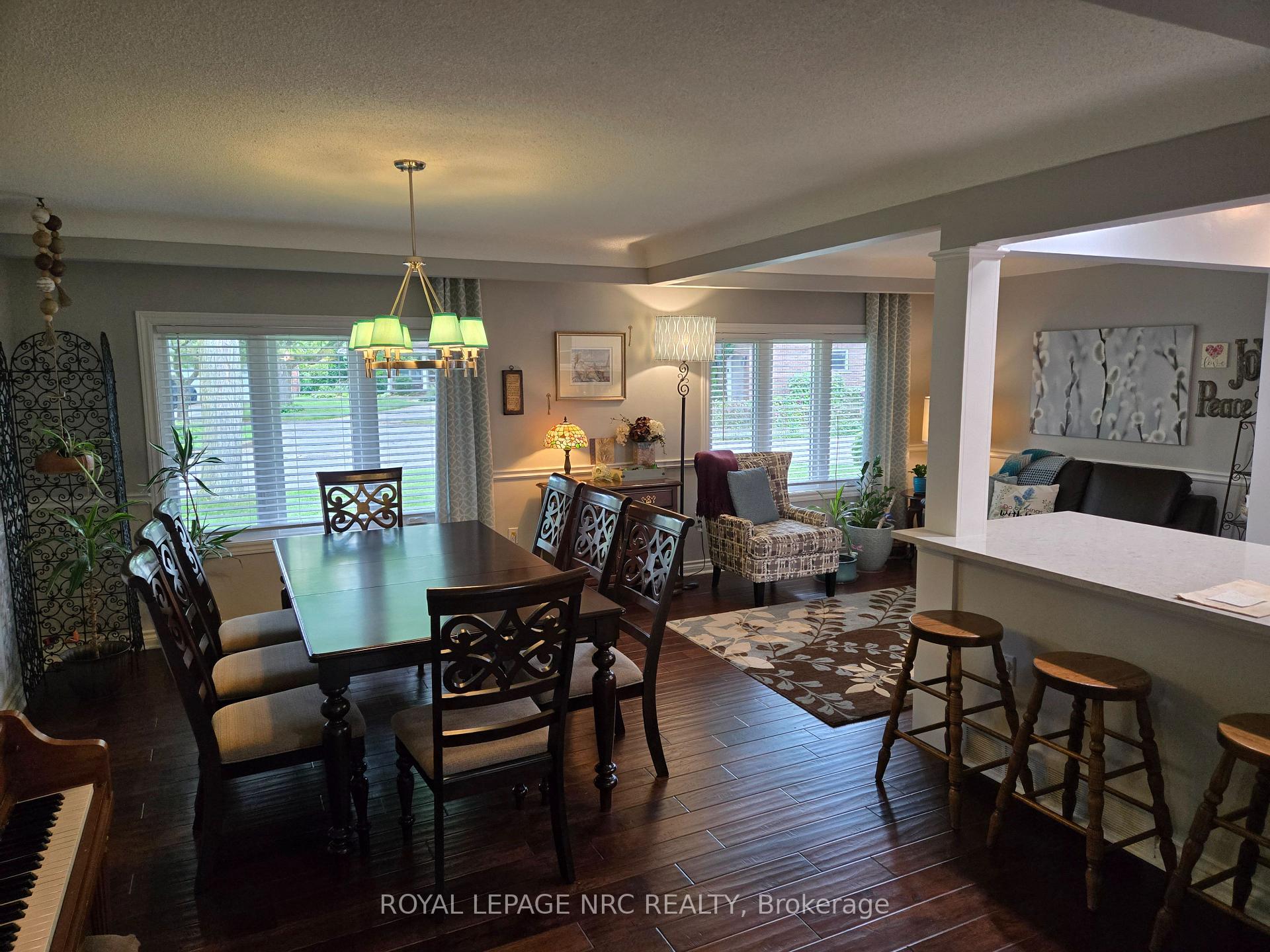Photo 6 of 18 Deanna Crescent, St. Catharines, Martindale Pond — HOMEH