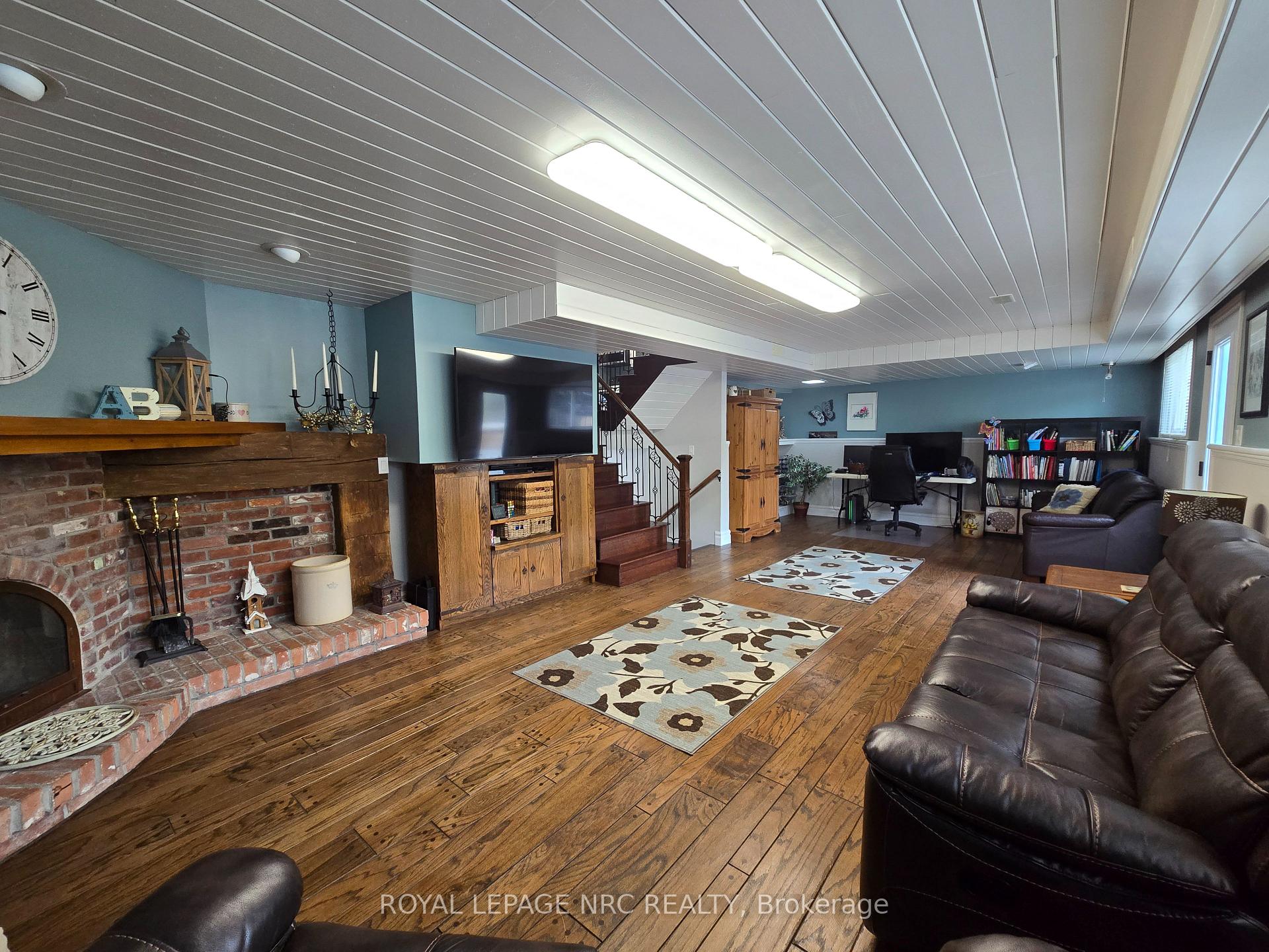 Photo 22 of 18 Deanna Crescent, St. Catharines, Martindale Pond — HOMEH