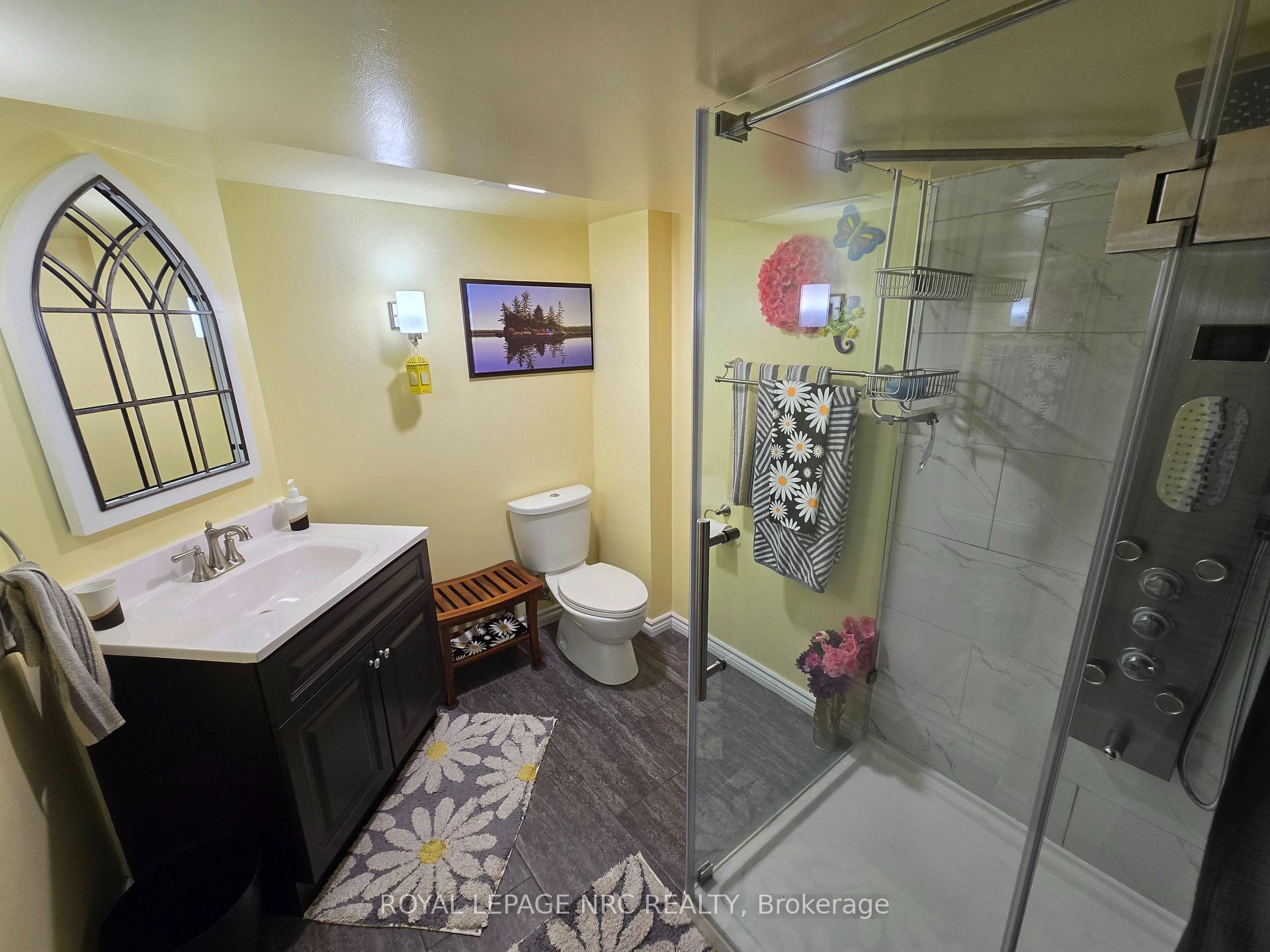 Photo 25 of 18 Deanna Crescent, St. Catharines, Martindale Pond — HOMEH
