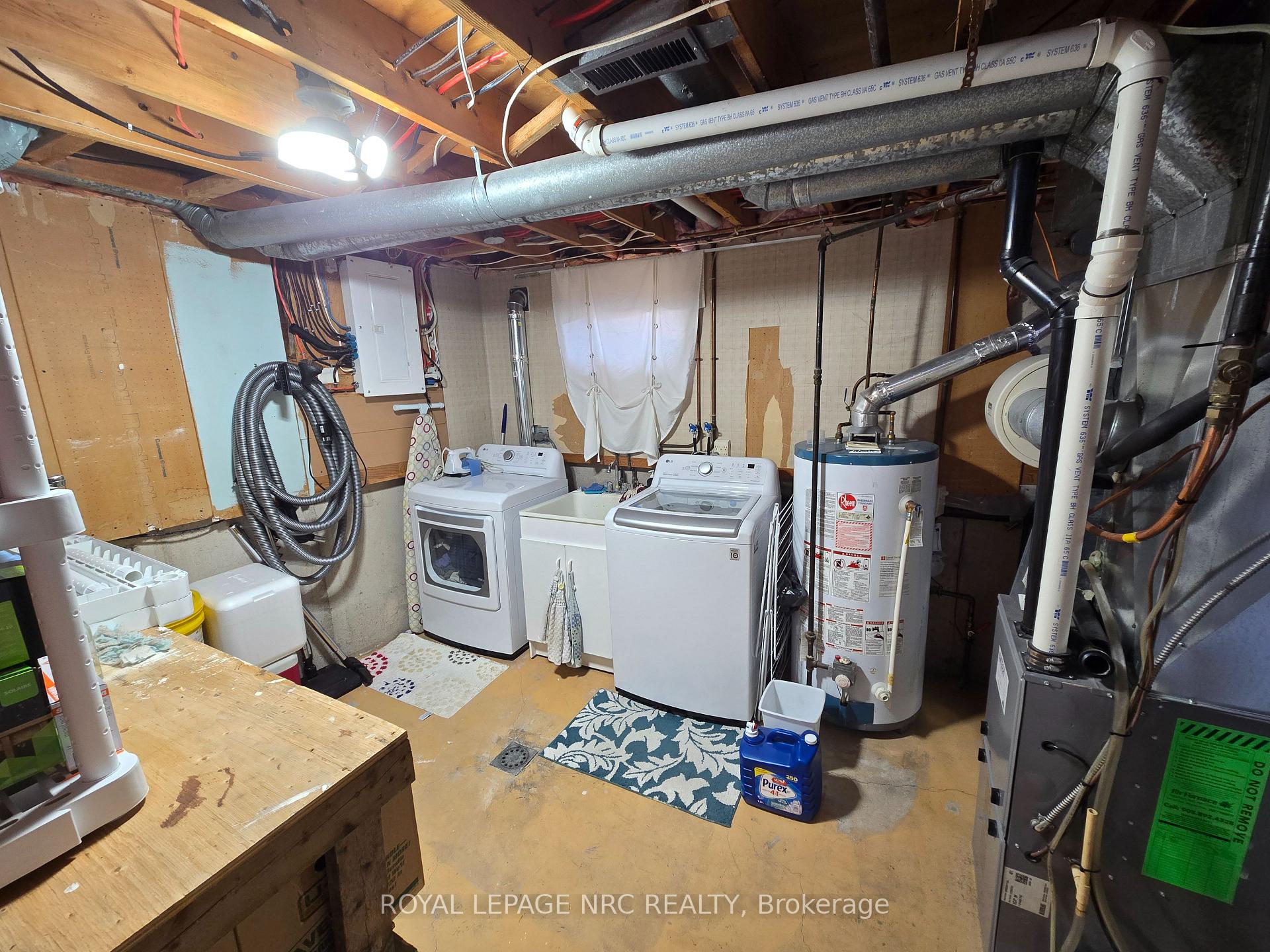 Photo 26 of 18 Deanna Crescent, St. Catharines, Martindale Pond — HOMEH