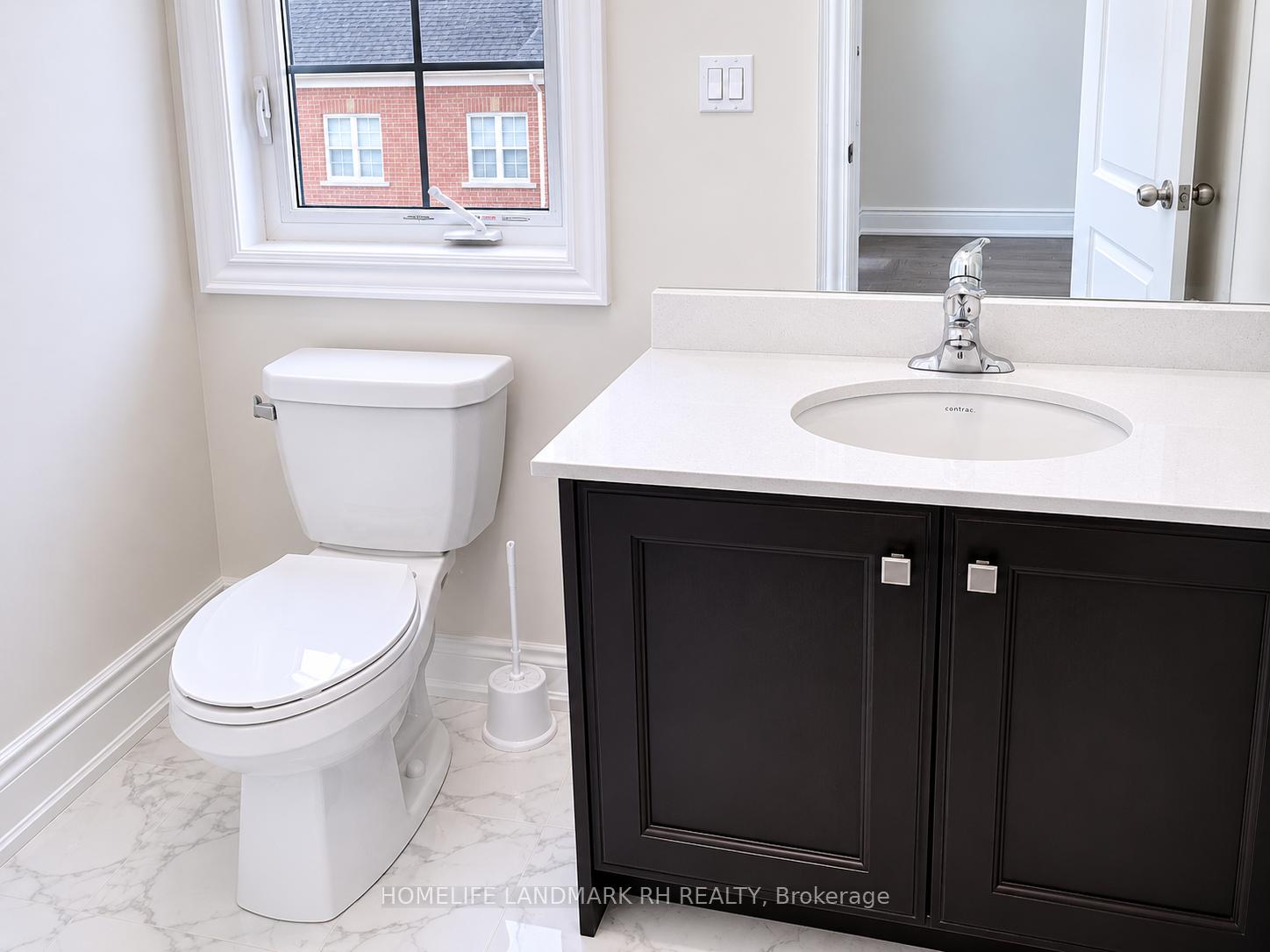 Photo 9 of 7 Gladiolus Street, Brampton, Bram West — HOMEH