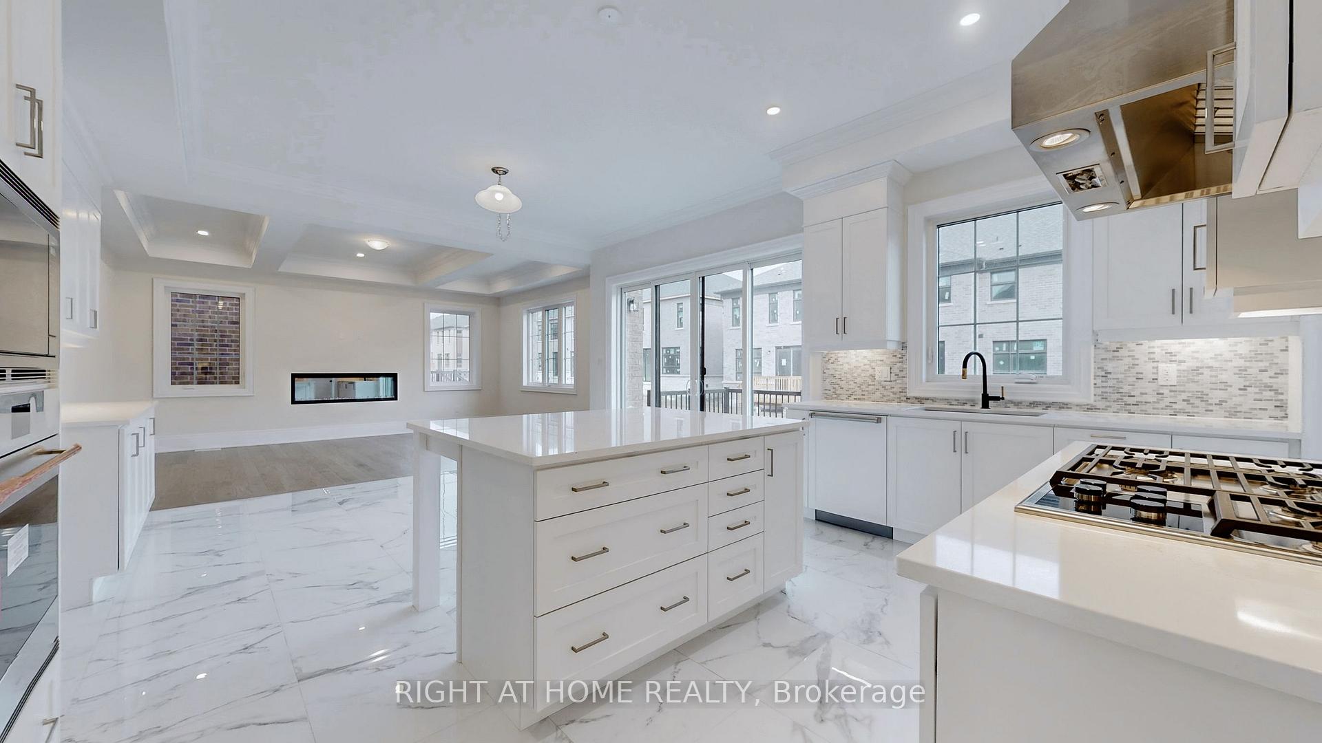Photo 10 of 7 Adario Crescent, Vaughan, Vellore Village — HOMEH