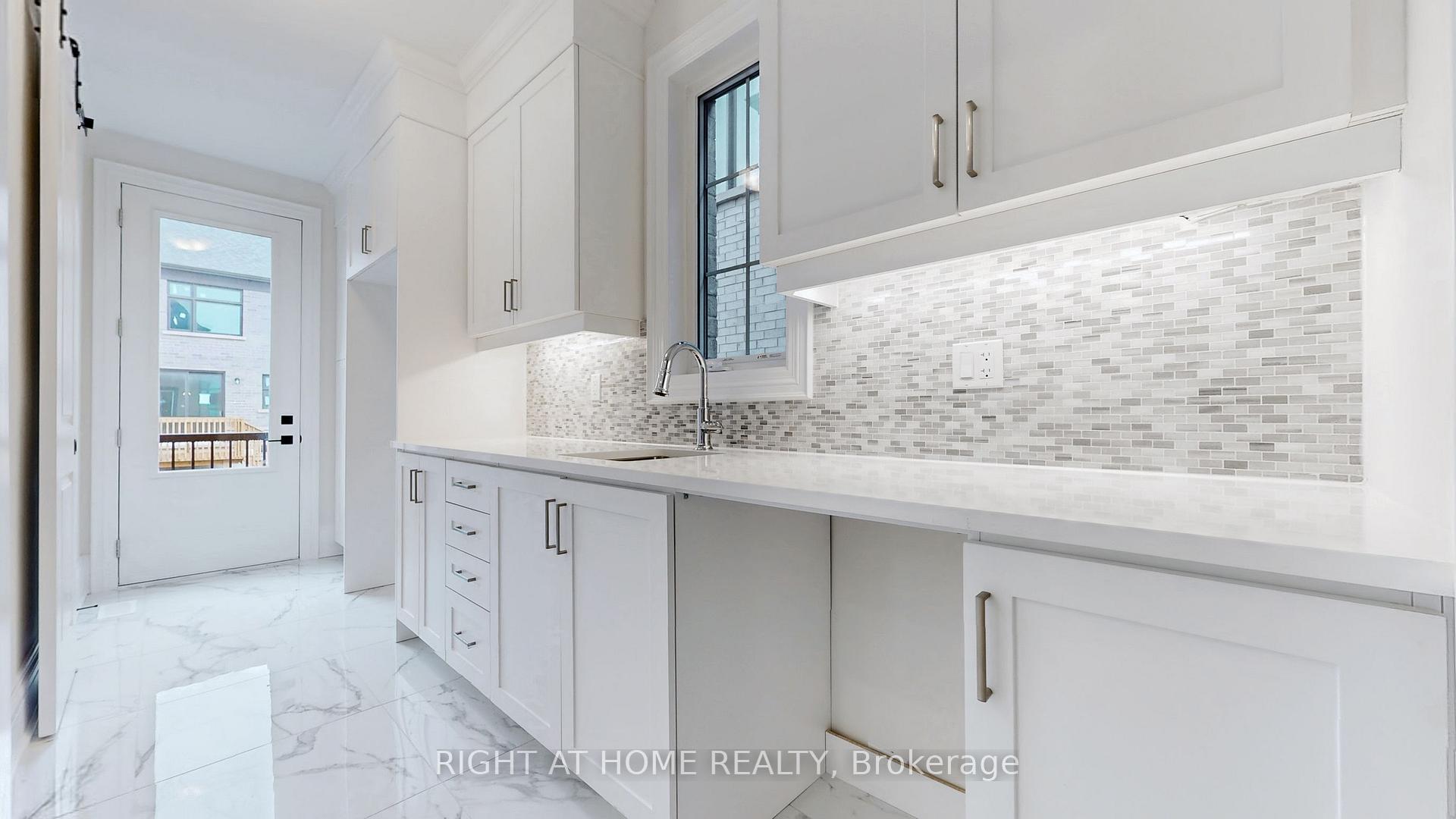 Photo 15 of 7 Adario Crescent, Vaughan, Vellore Village — HOMEH