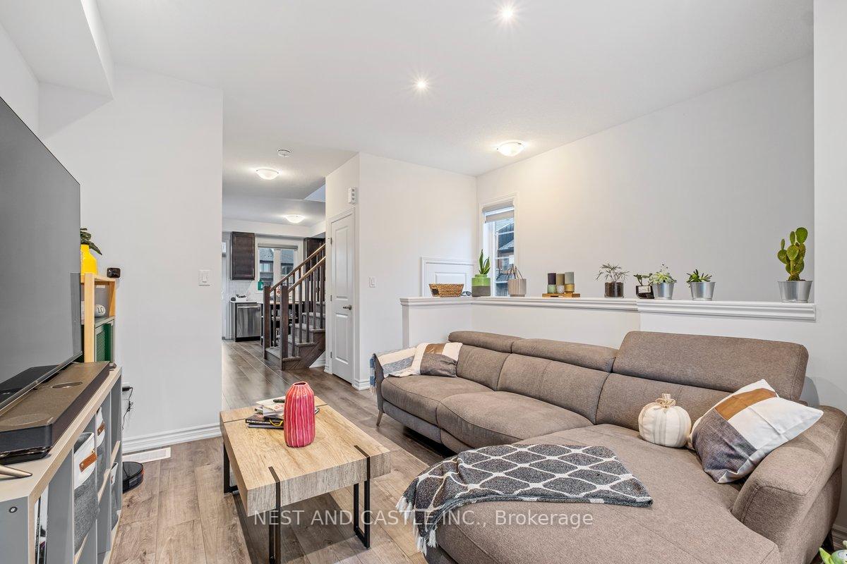 Photo 4 of Unit 96, 61 Soho Street, Hamilton, Stoney Creek Mountain — HOMEH