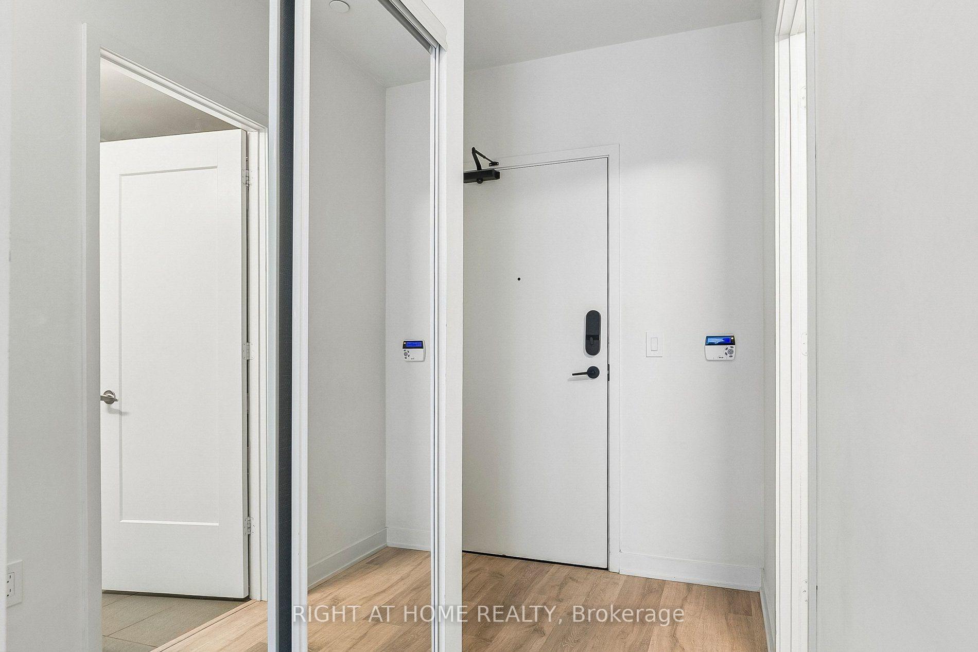 Photo 3 of Unit 447, 60 Princess Street, Toronto, Waterfront Communities — HOMEH
