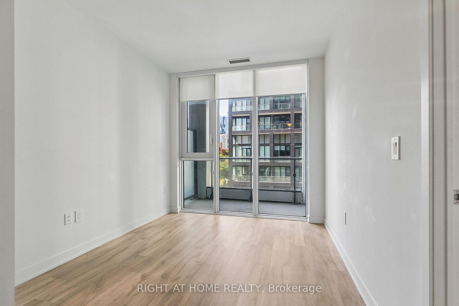 Photo 5 of Unit 447, 60 Princess Street, Toronto, Waterfront Communities — HOMEH