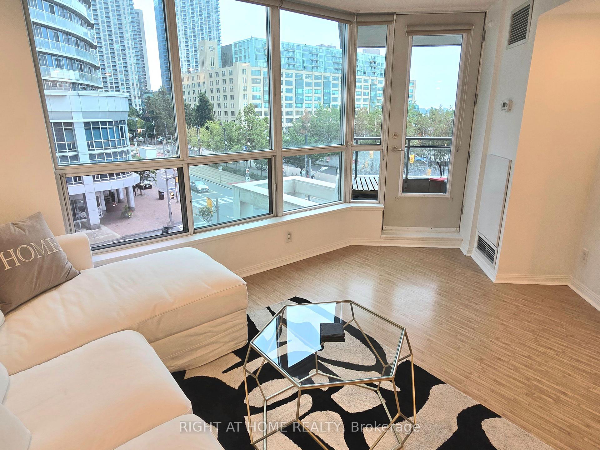 Photo 5 of Unit 506, 228 Queens Quay W, Toronto, Waterfront Communities — HOMEH