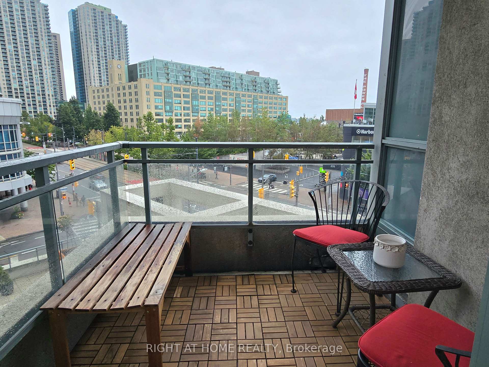 Photo 8 of Unit 506, 228 Queens Quay W, Toronto, Waterfront Communities — HOMEH
