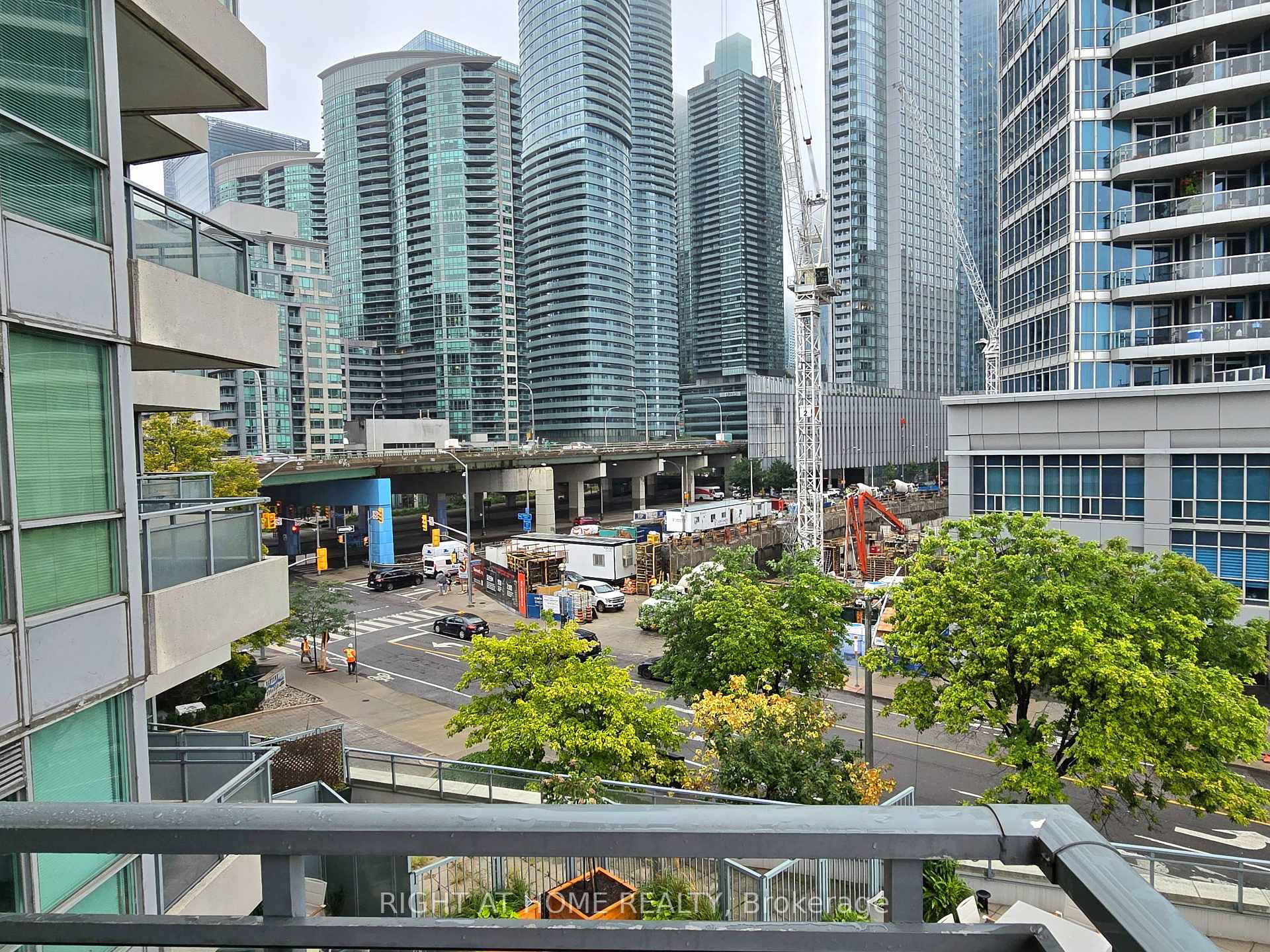 Photo 11 of Unit 506, 228 Queens Quay W, Toronto, Waterfront Communities — HOMEH