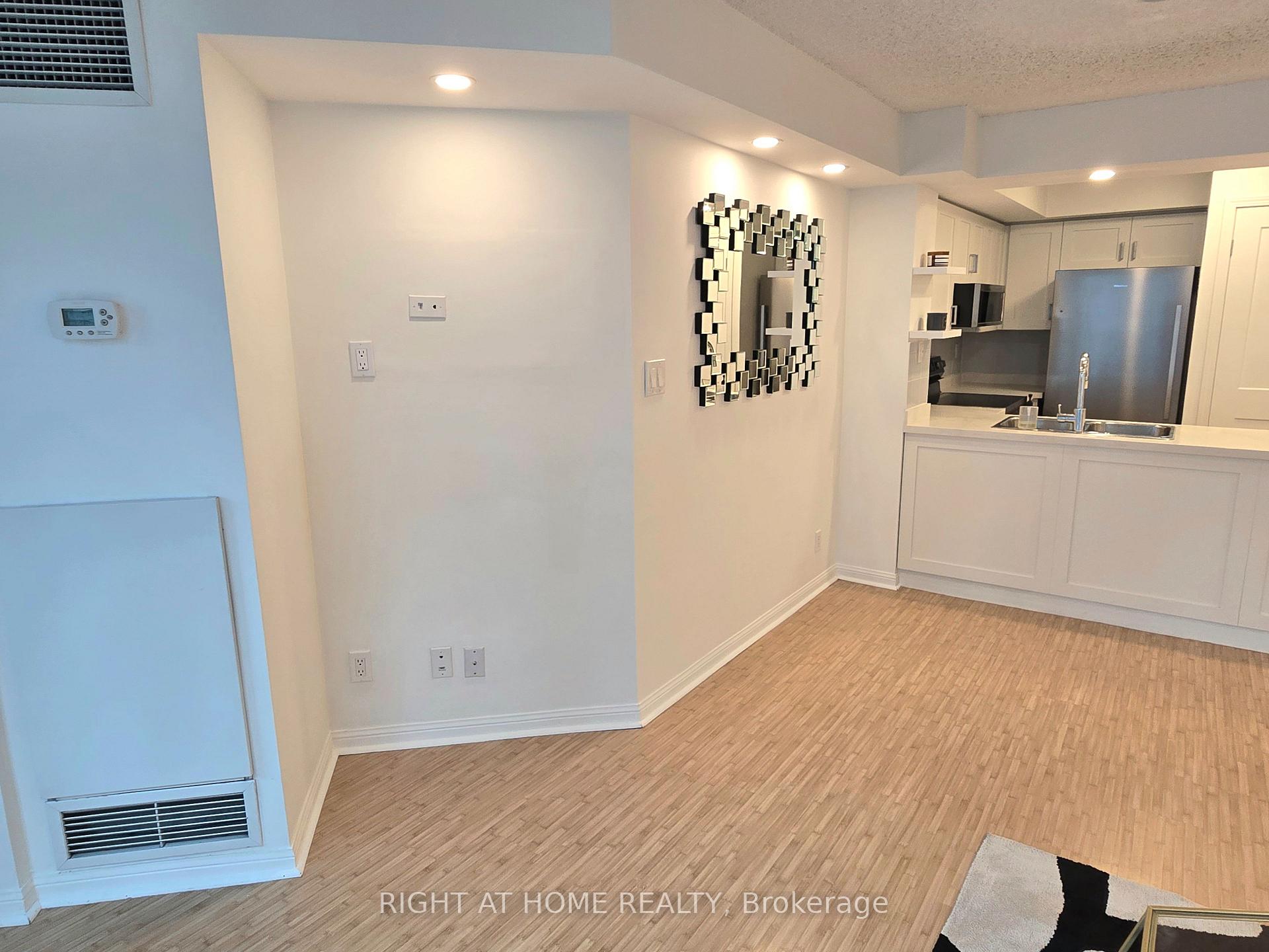 Photo 15 of Unit 506, 228 Queens Quay W, Toronto, Waterfront Communities — HOMEH