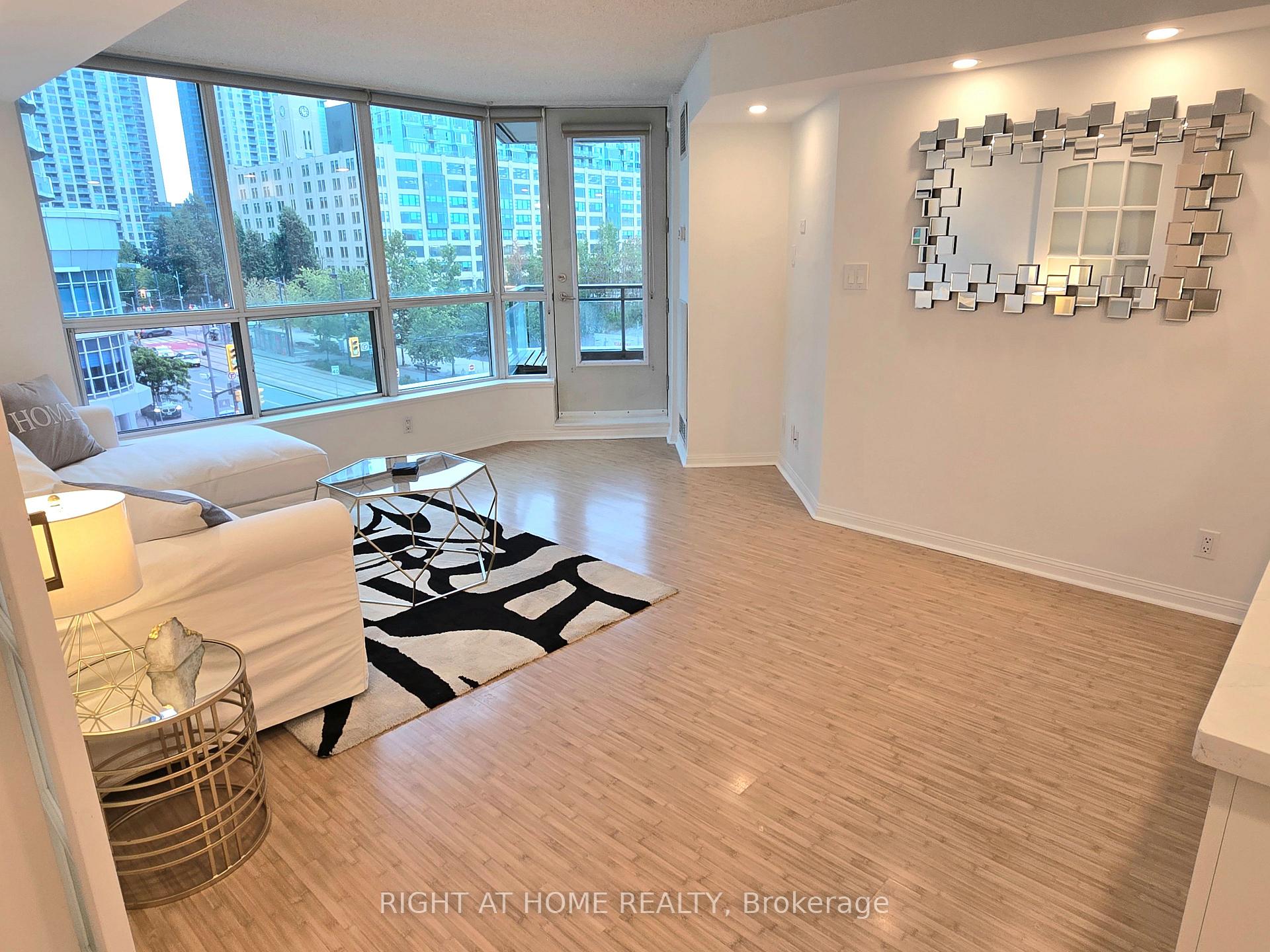 Photo 16 of Unit 506, 228 Queens Quay W, Toronto, Waterfront Communities — HOMEH