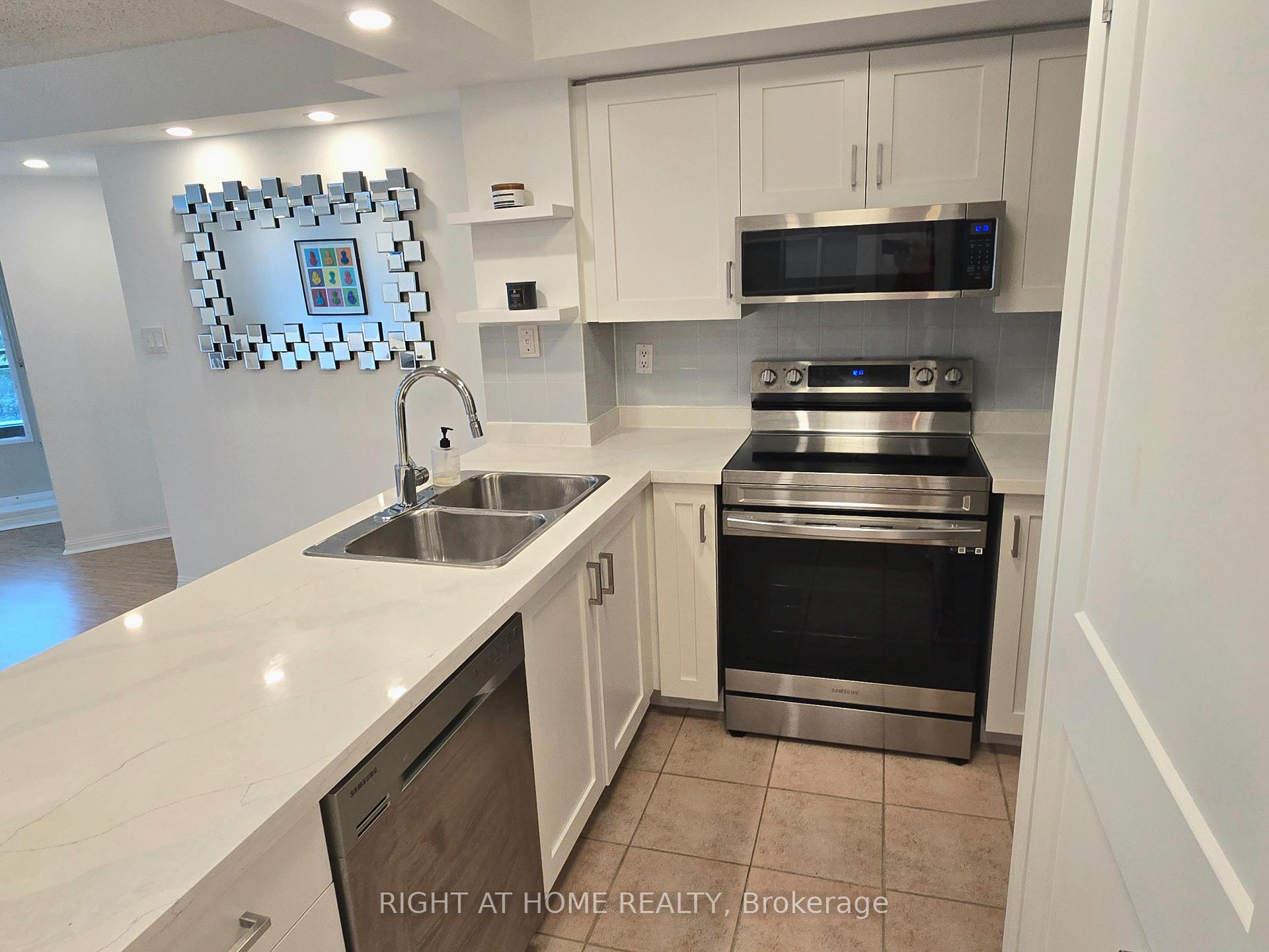 Photo 24 of Unit 506, 228 Queens Quay W, Toronto, Waterfront Communities — HOMEH