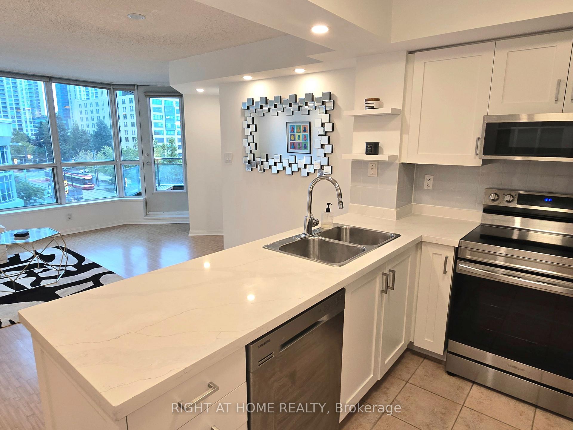 Photo 25 of Unit 506, 228 Queens Quay W, Toronto, Waterfront Communities — HOMEH