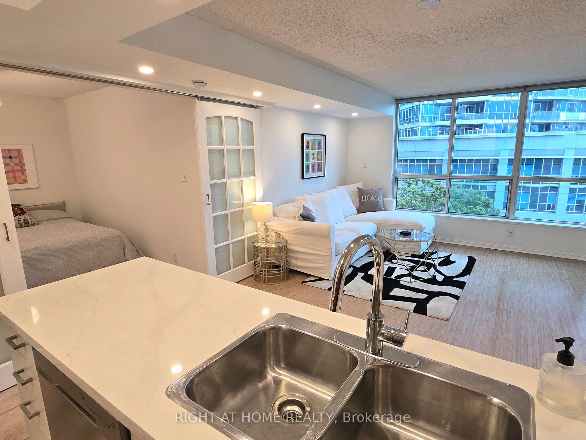 Photo 27 of Unit 506, 228 Queens Quay W, Toronto, Waterfront Communities — HOMEH