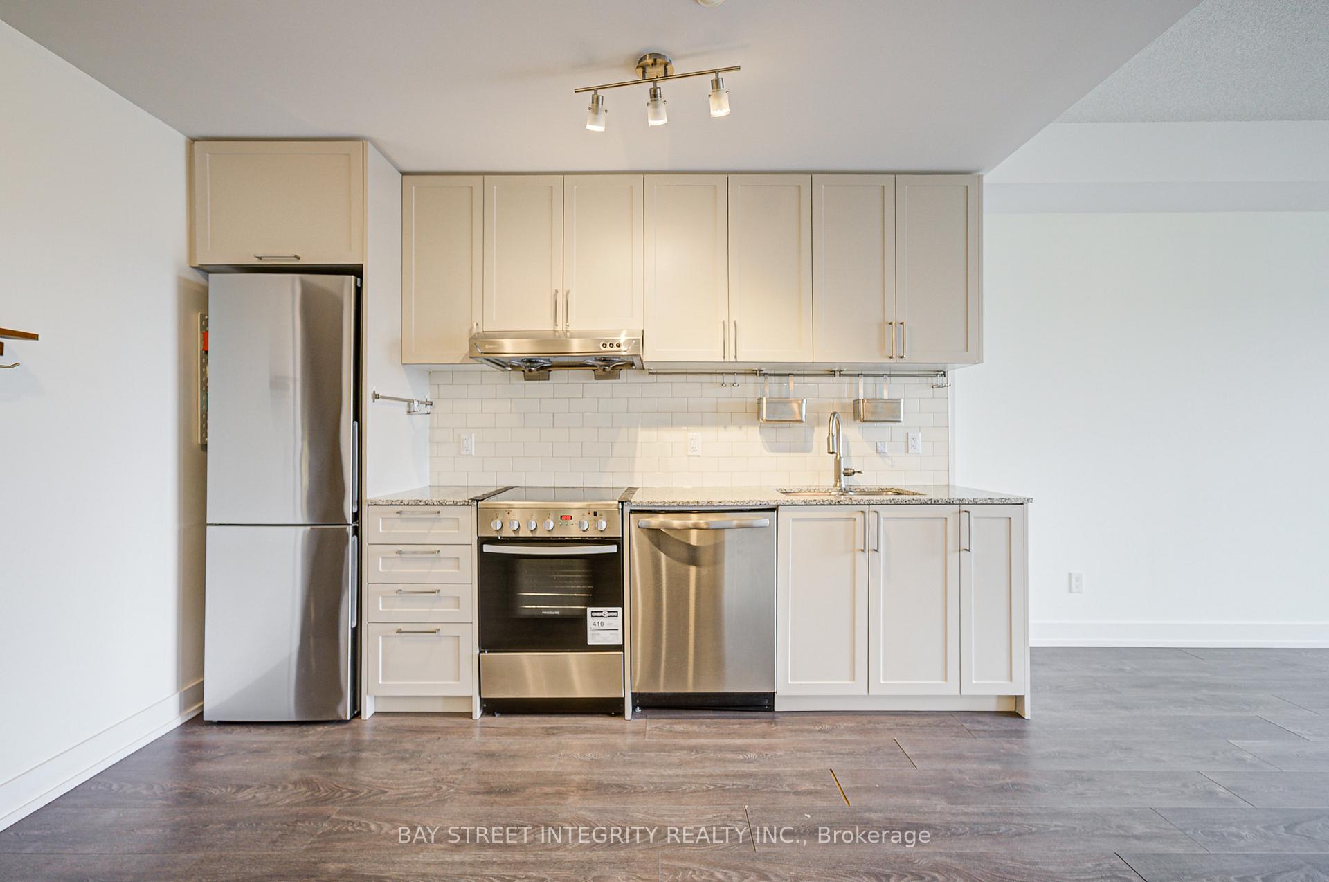 Photo 6 of Unit 626W, 268 Buchanan Drive, Markham, Unionville — HOMEH