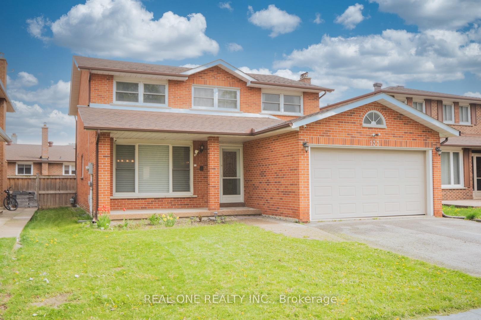 Photo 2 of 133 Risebrough Circuit, Markham, Milliken Mills West — HOMEH