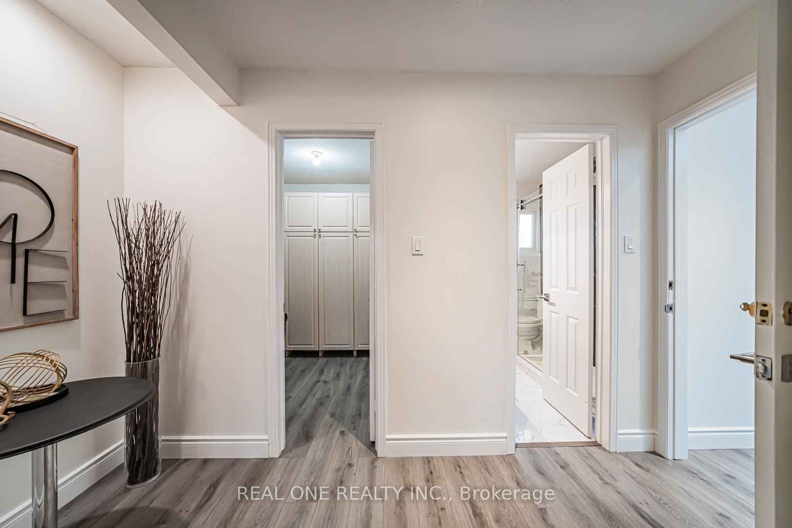 Photo 23 of 133 Risebrough Circuit, Markham, Milliken Mills West — HOMEH