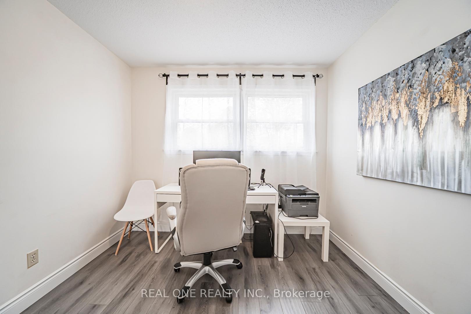 Photo 33 of 133 Risebrough Circuit, Markham, Milliken Mills West — HOMEH