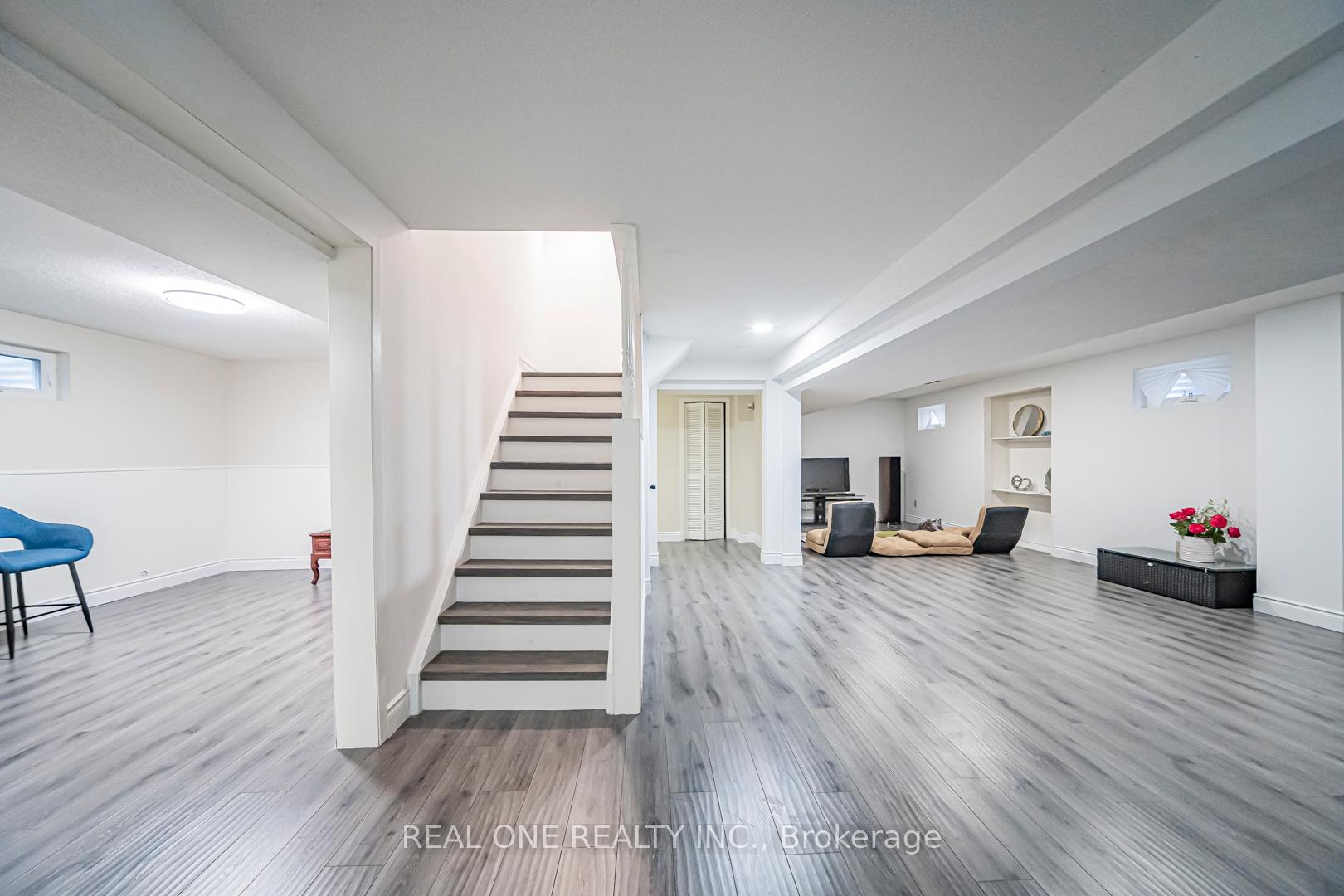 Photo 37 of 133 Risebrough Circuit, Markham, Milliken Mills West — HOMEH