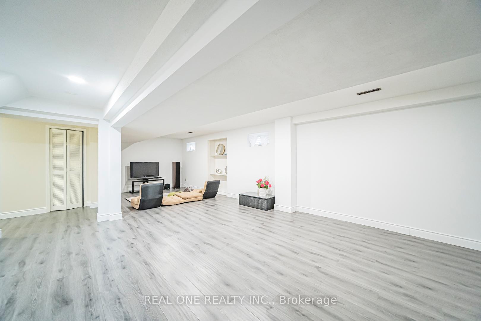 Photo 41 of 133 Risebrough Circuit, Markham, Milliken Mills West — HOMEH