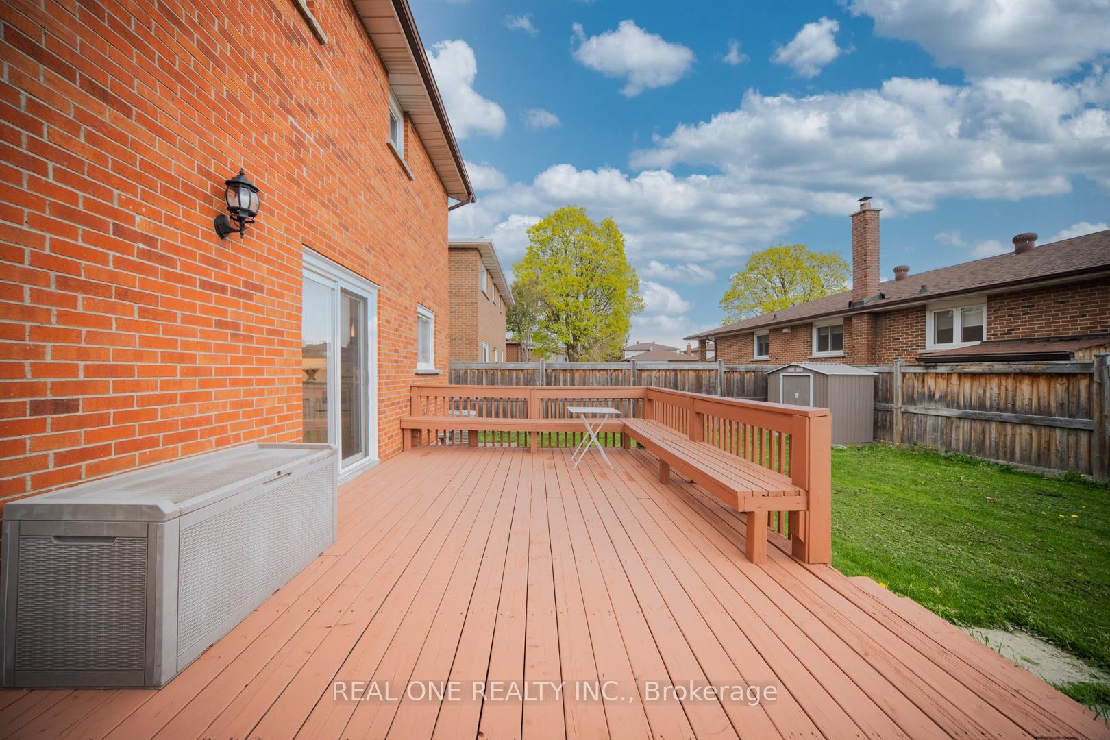 Photo 46 of 133 Risebrough Circuit, Markham, Milliken Mills West — HOMEH