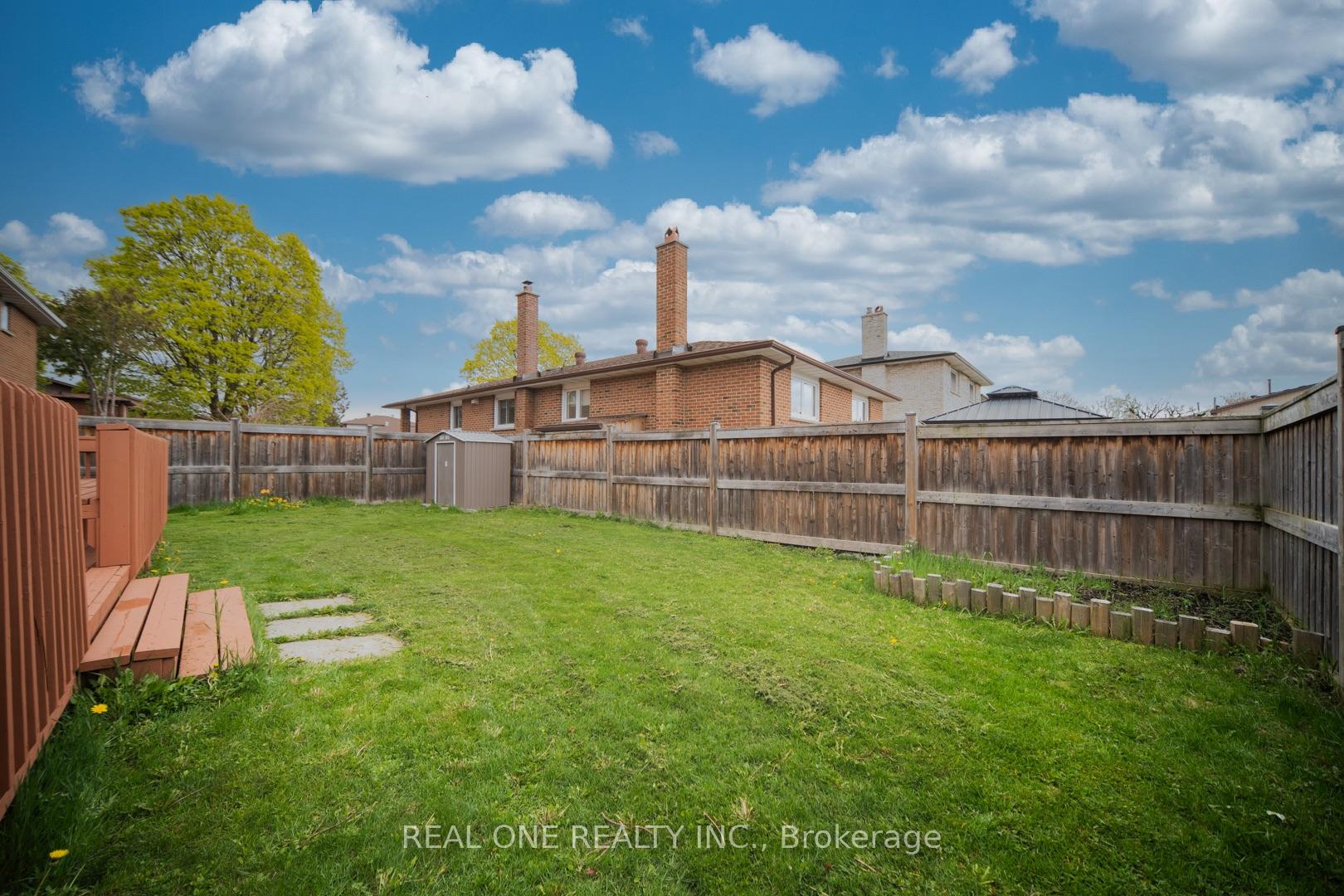 Photo 47 of 133 Risebrough Circuit, Markham, Milliken Mills West — HOMEH