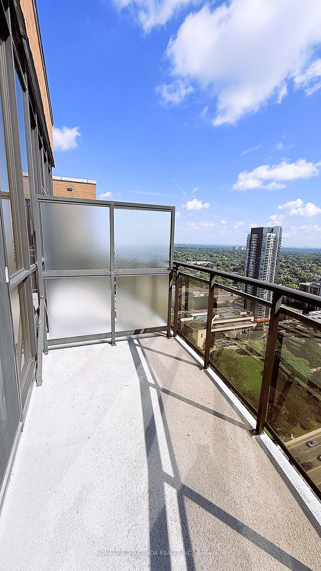 Photo 5 of Unit 3412, 33 Sheppard Avenue E, North York, Willowdale East — HOMEH