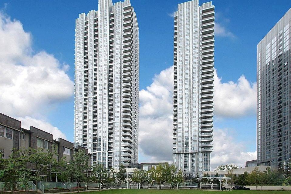 Front of Unit 2123, 275 Village Green Square