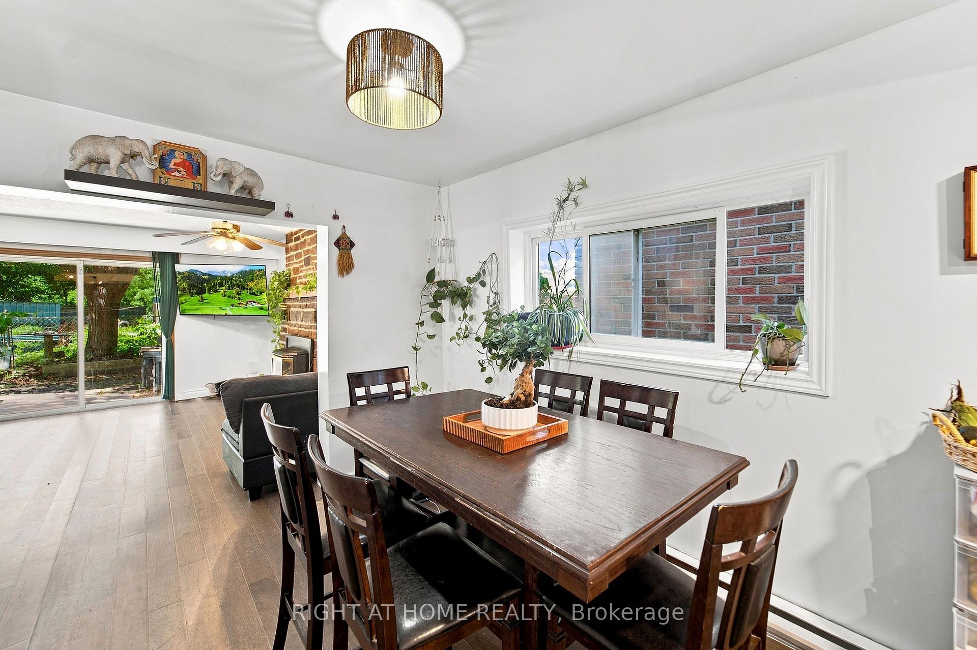 Photo 8 of 17 Laidlaw St Street S, Brock, Cannington — HOMEH