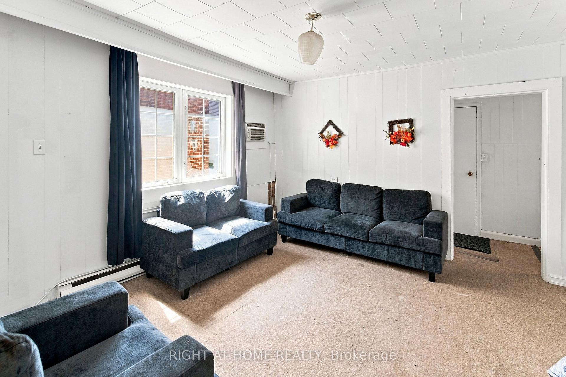 Photo 16 of 17 Laidlaw St Street S, Brock, Cannington — HOMEH