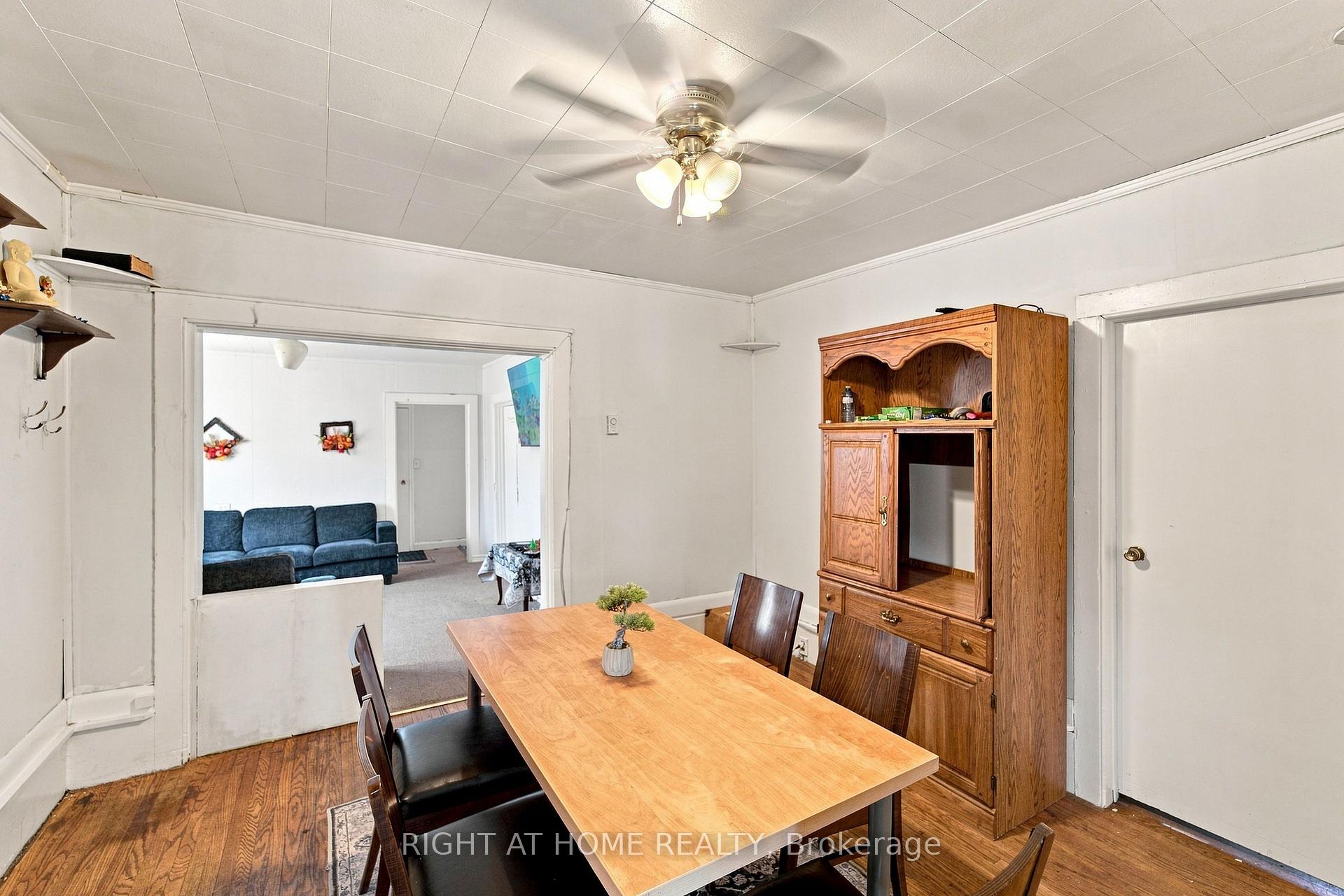Photo 19 of 17 Laidlaw St Street S, Brock, Cannington — HOMEH