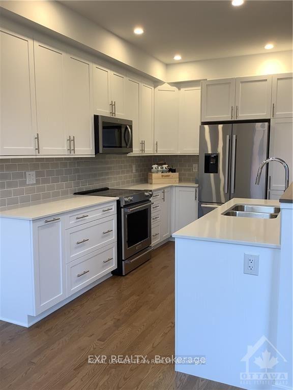 Photo 13 of 41 Moosonee Crescent, Ottawa, Riverside South/Gloucester Glen — HOMEH