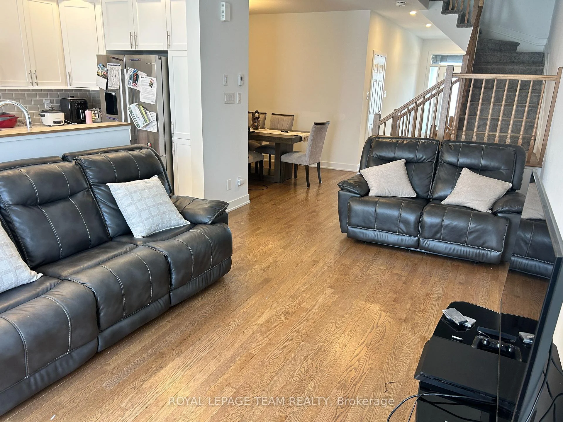 Photo 22 of 41 Moosonee Crescent, Ottawa, Riverside South/Gloucester Glen — HOMEH