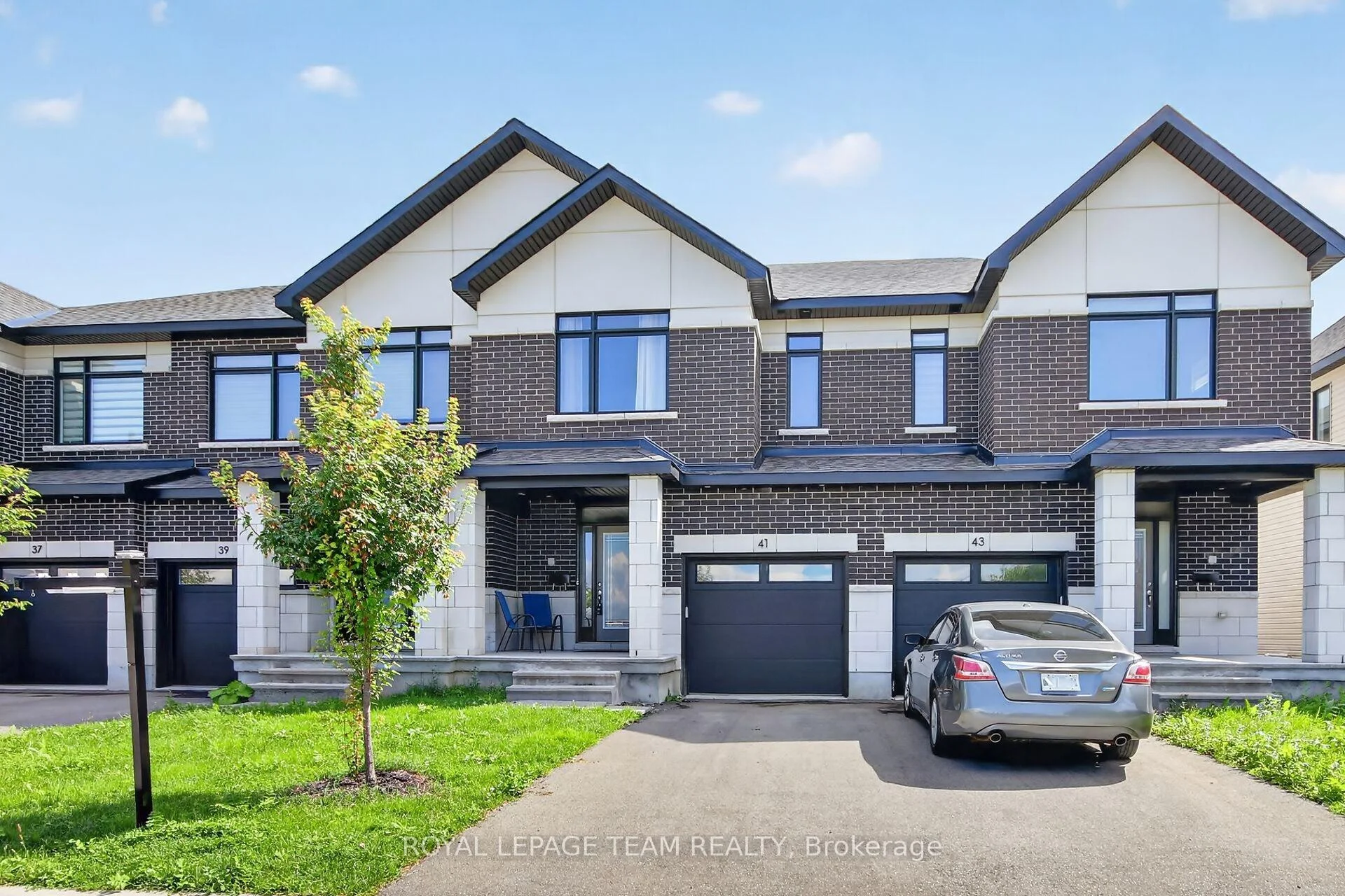 Photo 10 of 41 Moosonee Crescent, Ottawa, Riverside South/Gloucester Glen — HOMEH