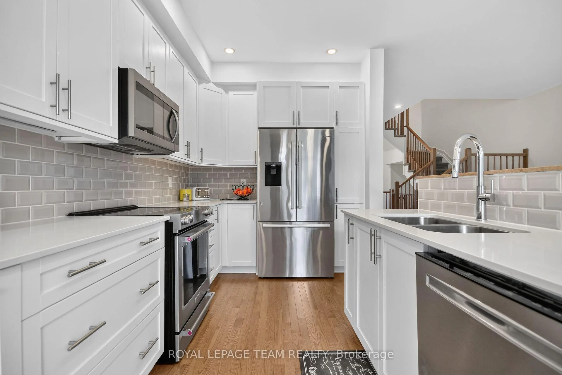Photo 21 of 41 Moosonee Crescent, Ottawa, Riverside South/Gloucester Glen — HOMEH