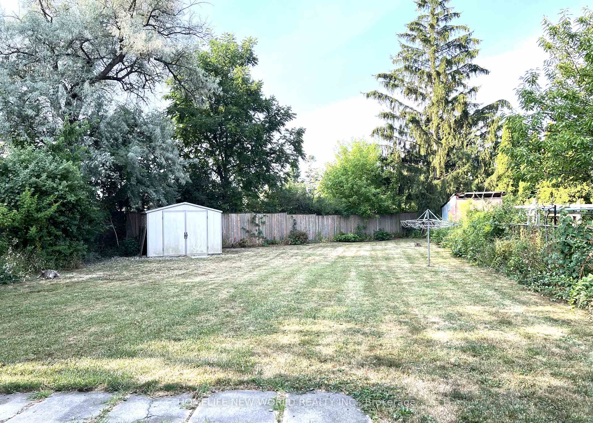 Photo 18 of 28 Greyhound Drive, North York, Bayview Woods-Steeles — HOMEH