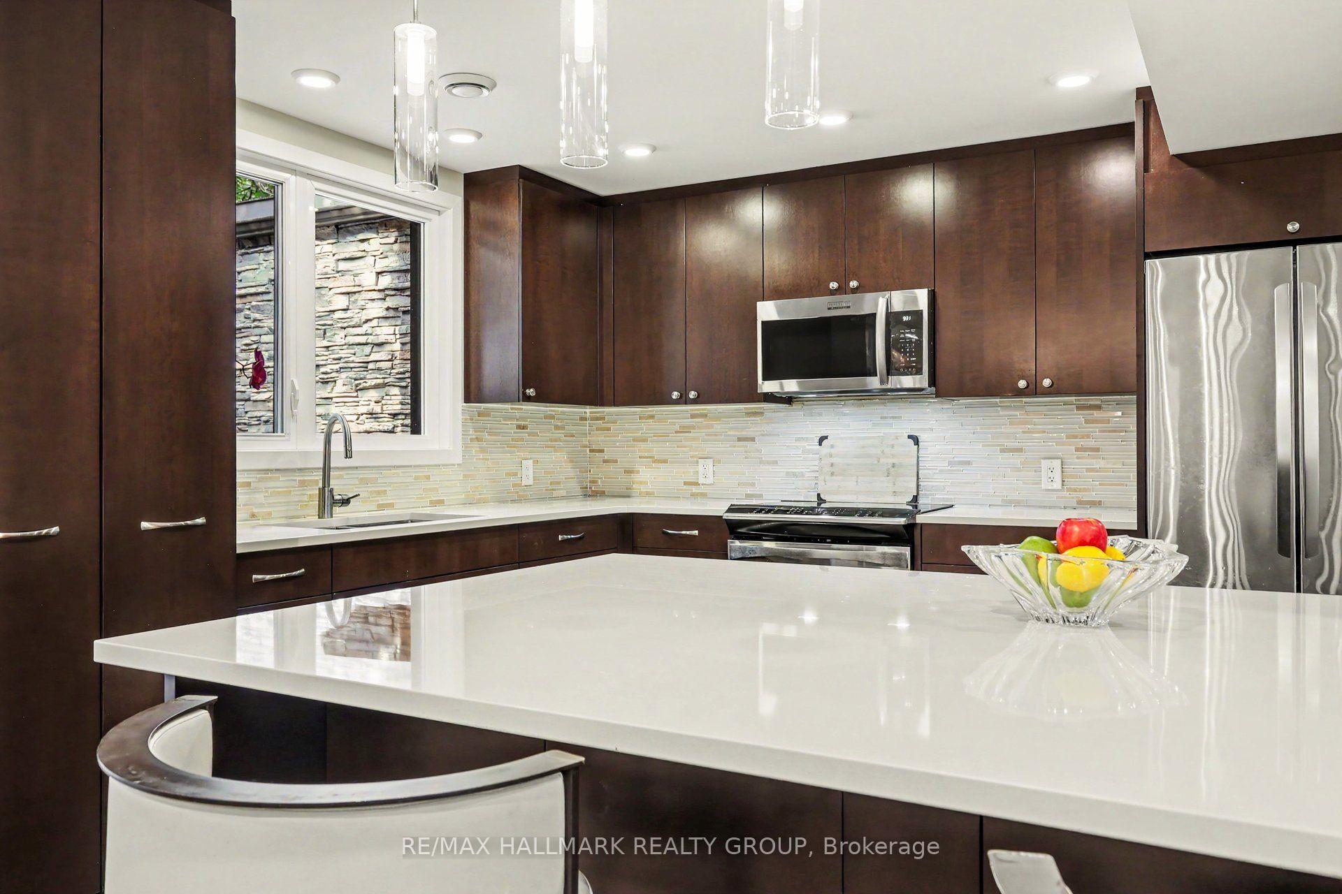 Photo 9 of 20 Fairhaven Way, Ottawa, CFB Rockcliffe and Area — HOMEH