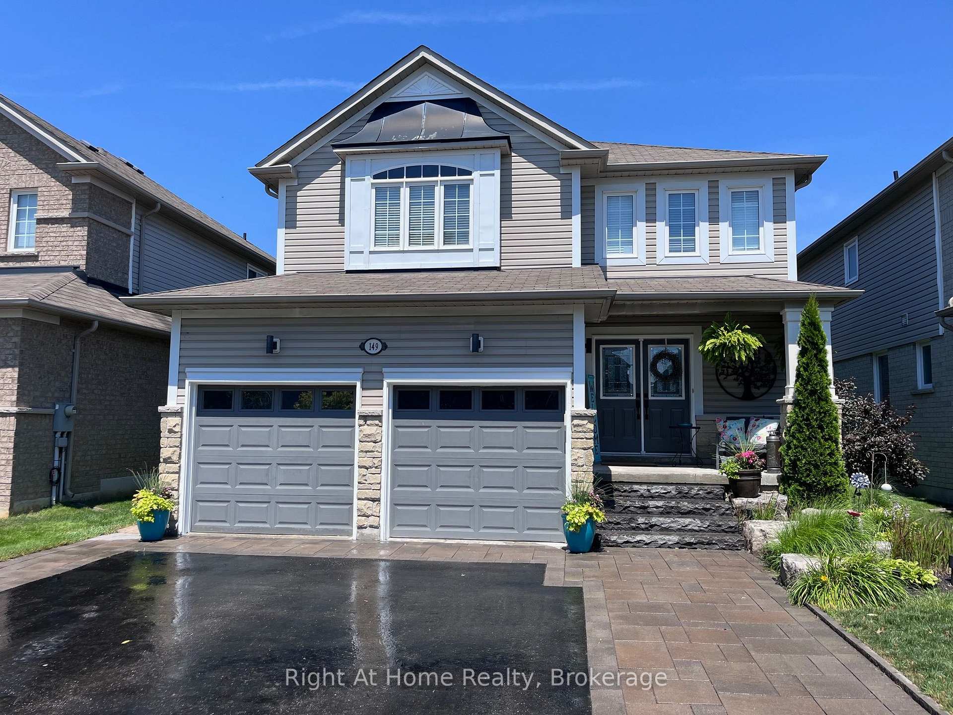 Photo 1 of 149 Dadson Drive, Clarington, Bowmanville — HOMEH
