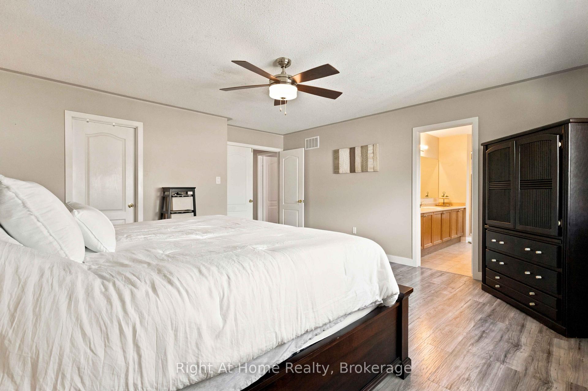 Photo 15 of 149 Dadson Drive, Clarington, Bowmanville — HOMEH