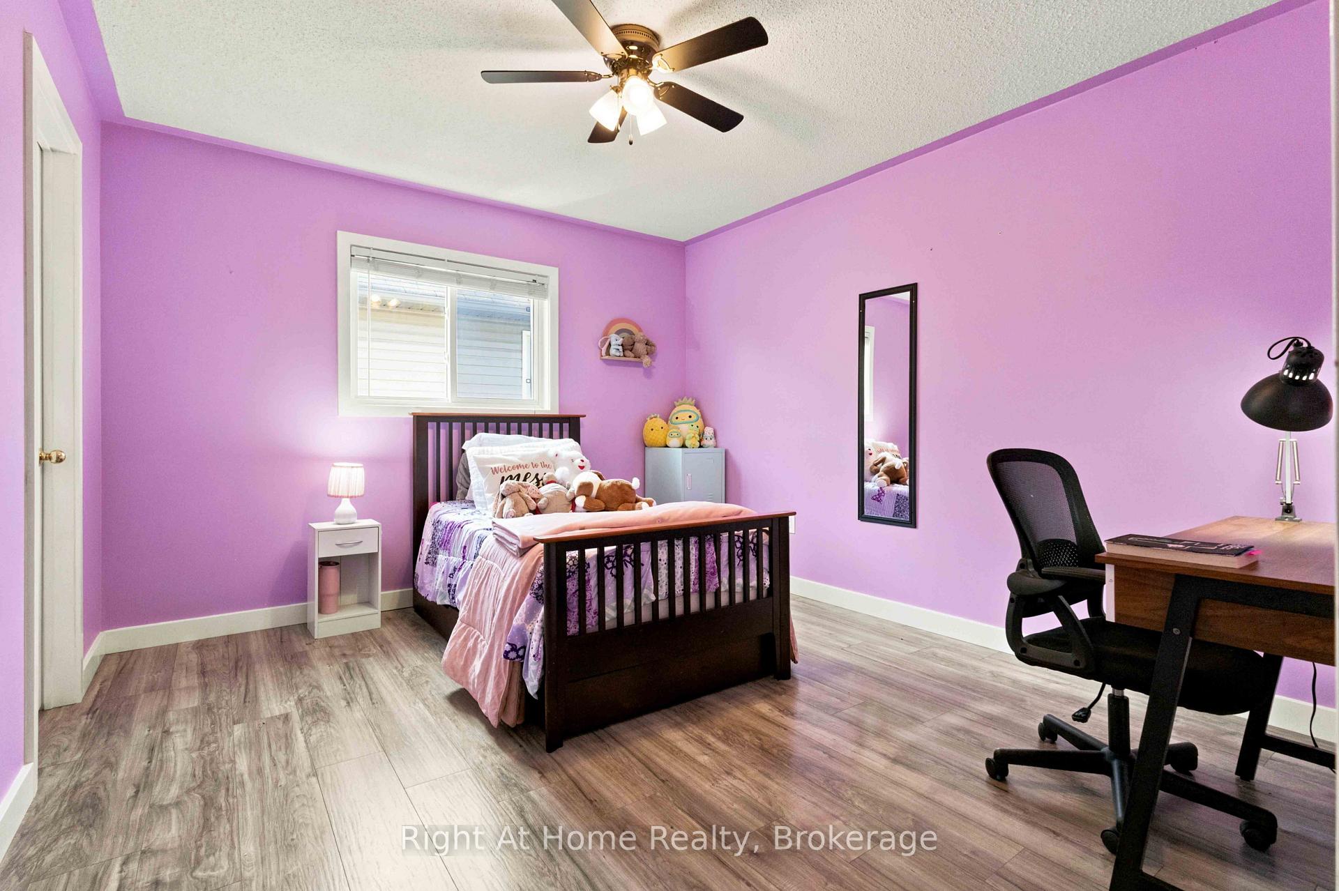Photo 19 of 149 Dadson Drive, Clarington, Bowmanville — HOMEH