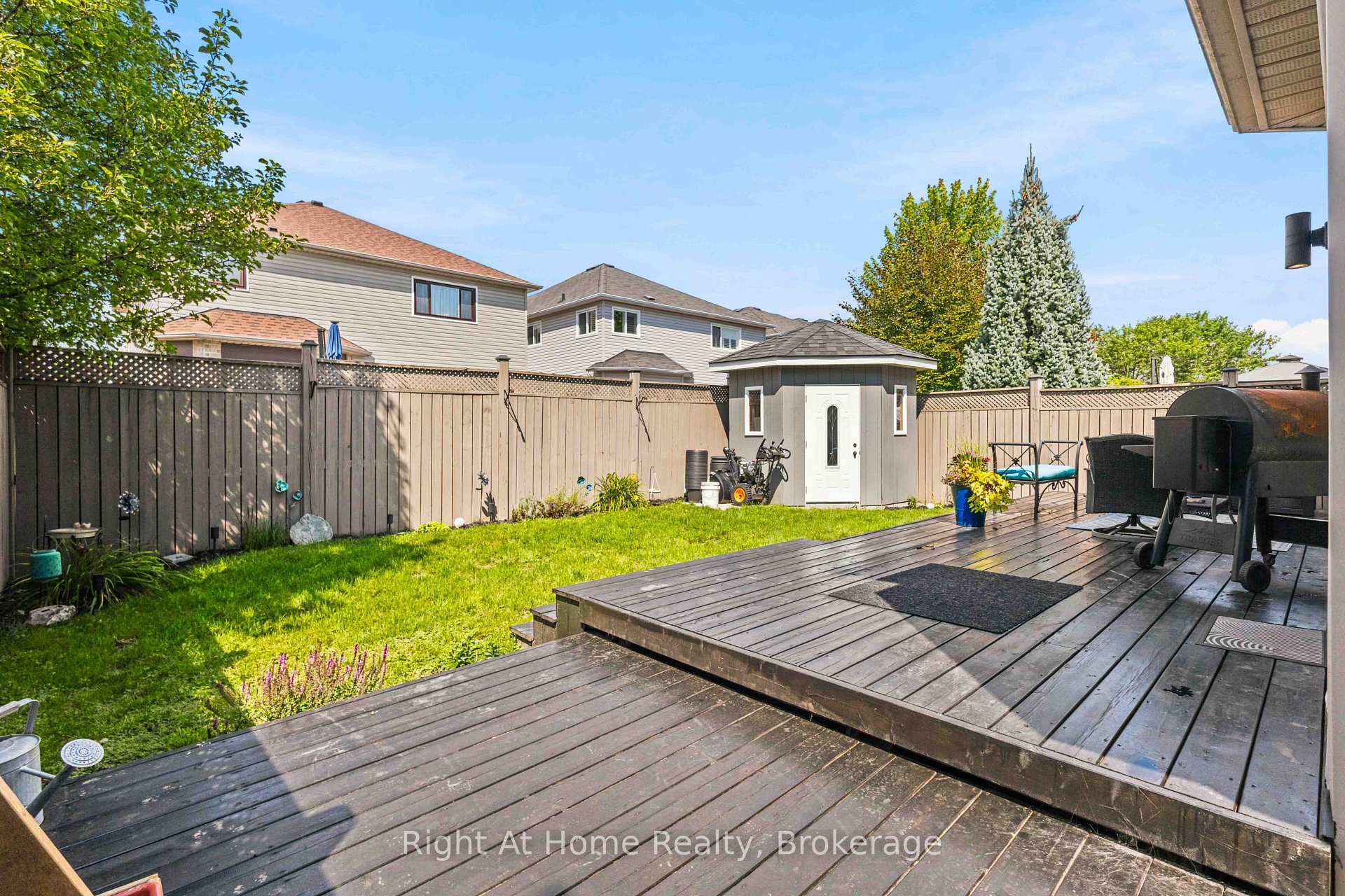 Photo 21 of 149 Dadson Drive, Clarington, Bowmanville — HOMEH