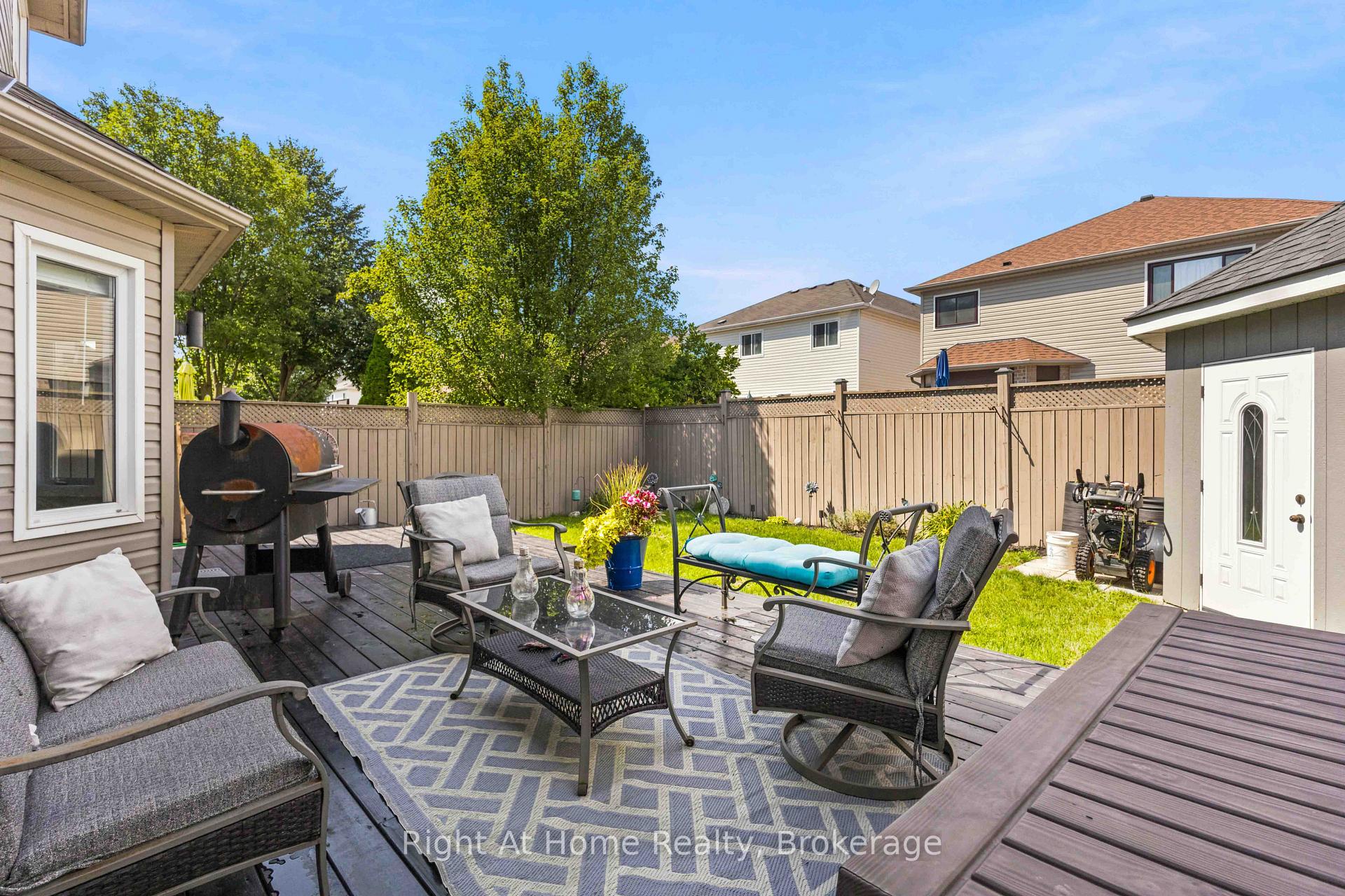 Photo 22 of 149 Dadson Drive, Clarington, Bowmanville — HOMEH