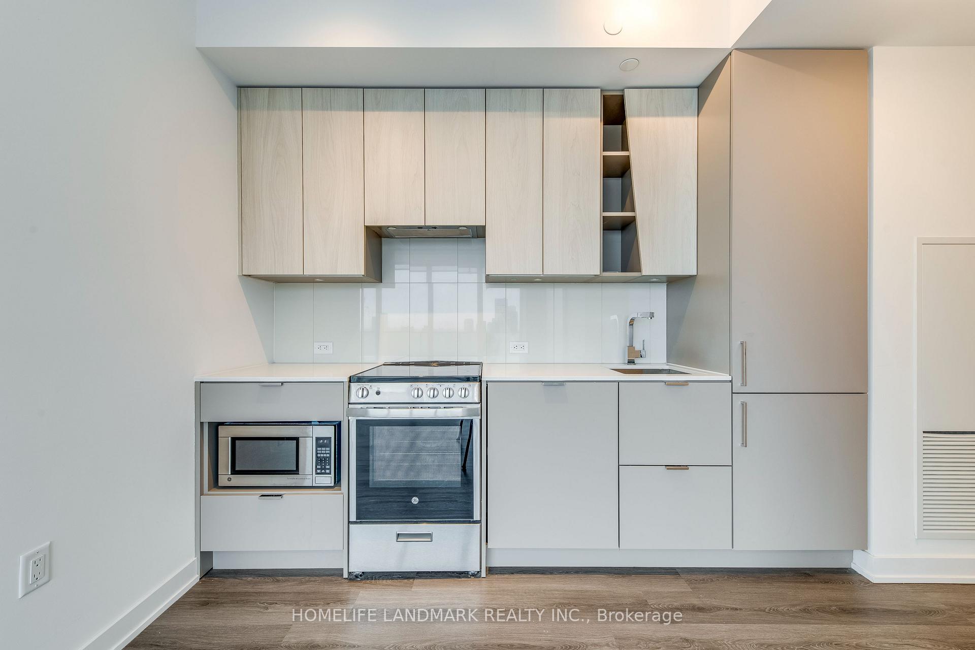 Photo 7 of Unit 2304, 3883 Quartz Road, Mississauga, City Centre — HOMEH