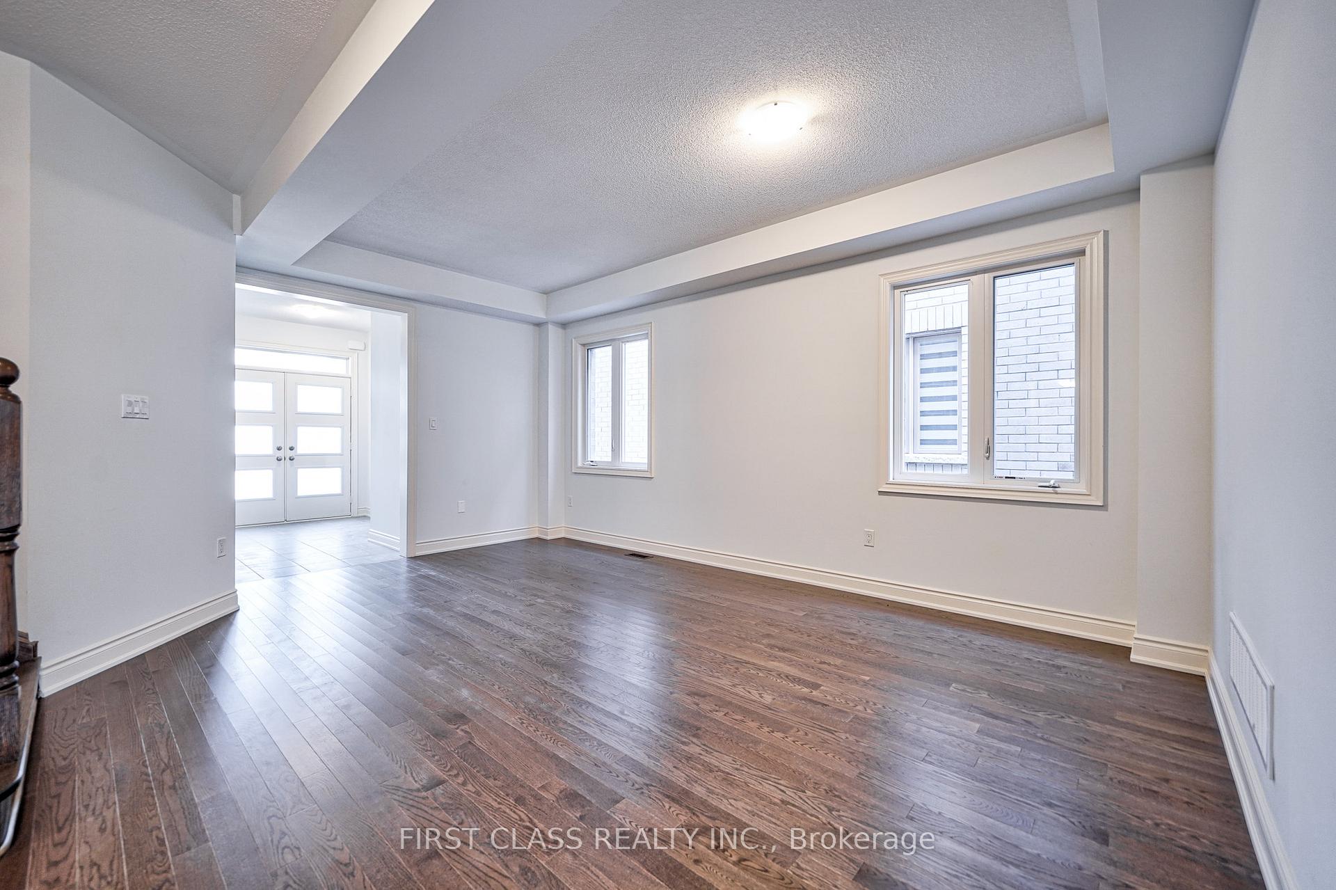Photo 6 of 325 Boundary Boulevard, Markham, Rural Markham — HOMEH