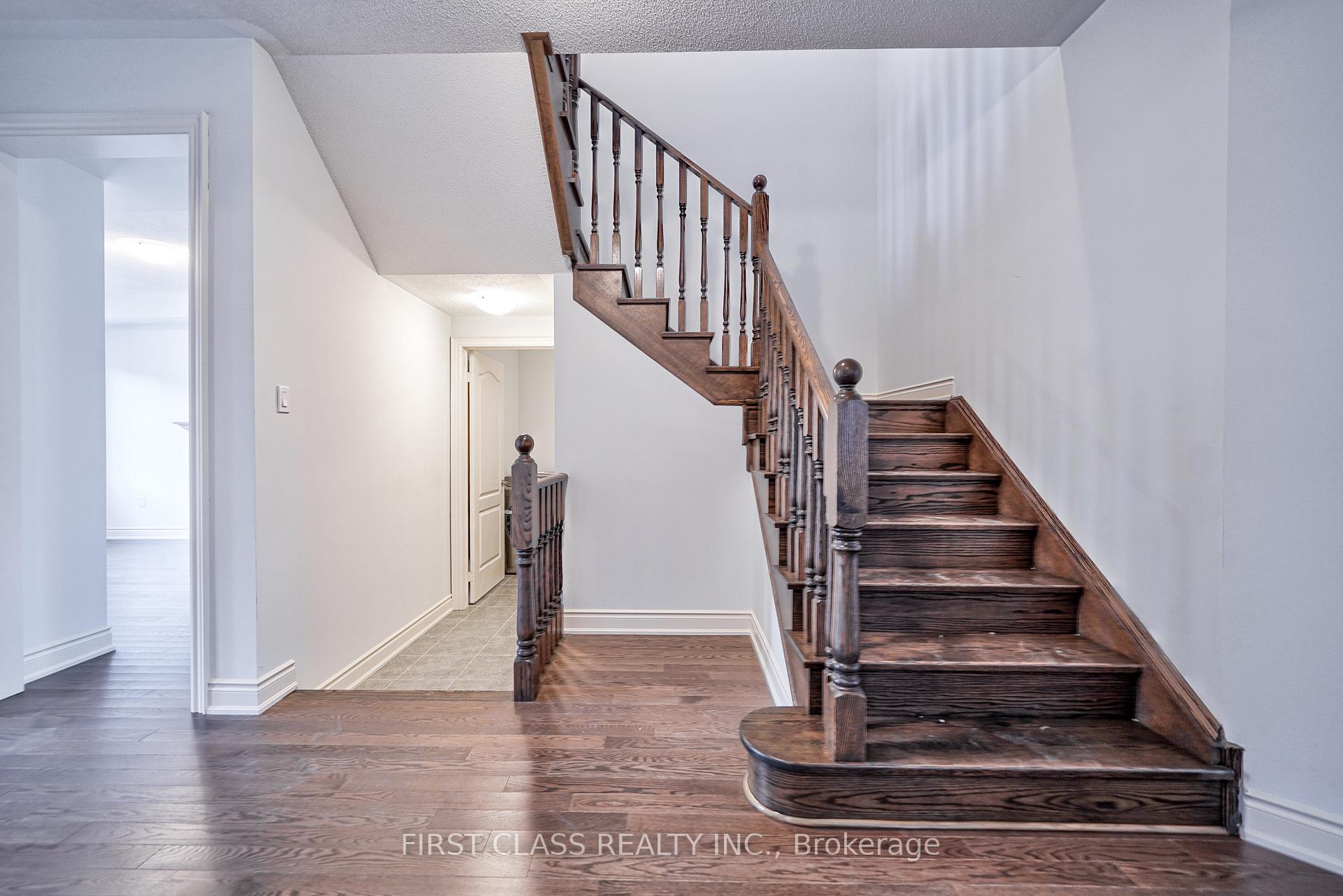 Photo 8 of 325 Boundary Boulevard, Markham, Rural Markham — HOMEH