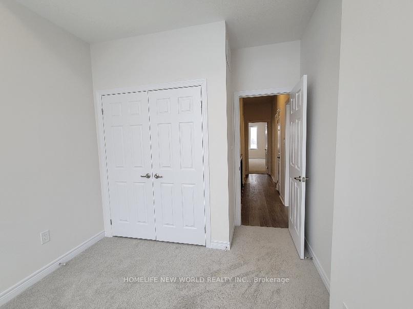 Photo 17 of 188 Mumbai Drive, Markham, Middlefield — HOMEH